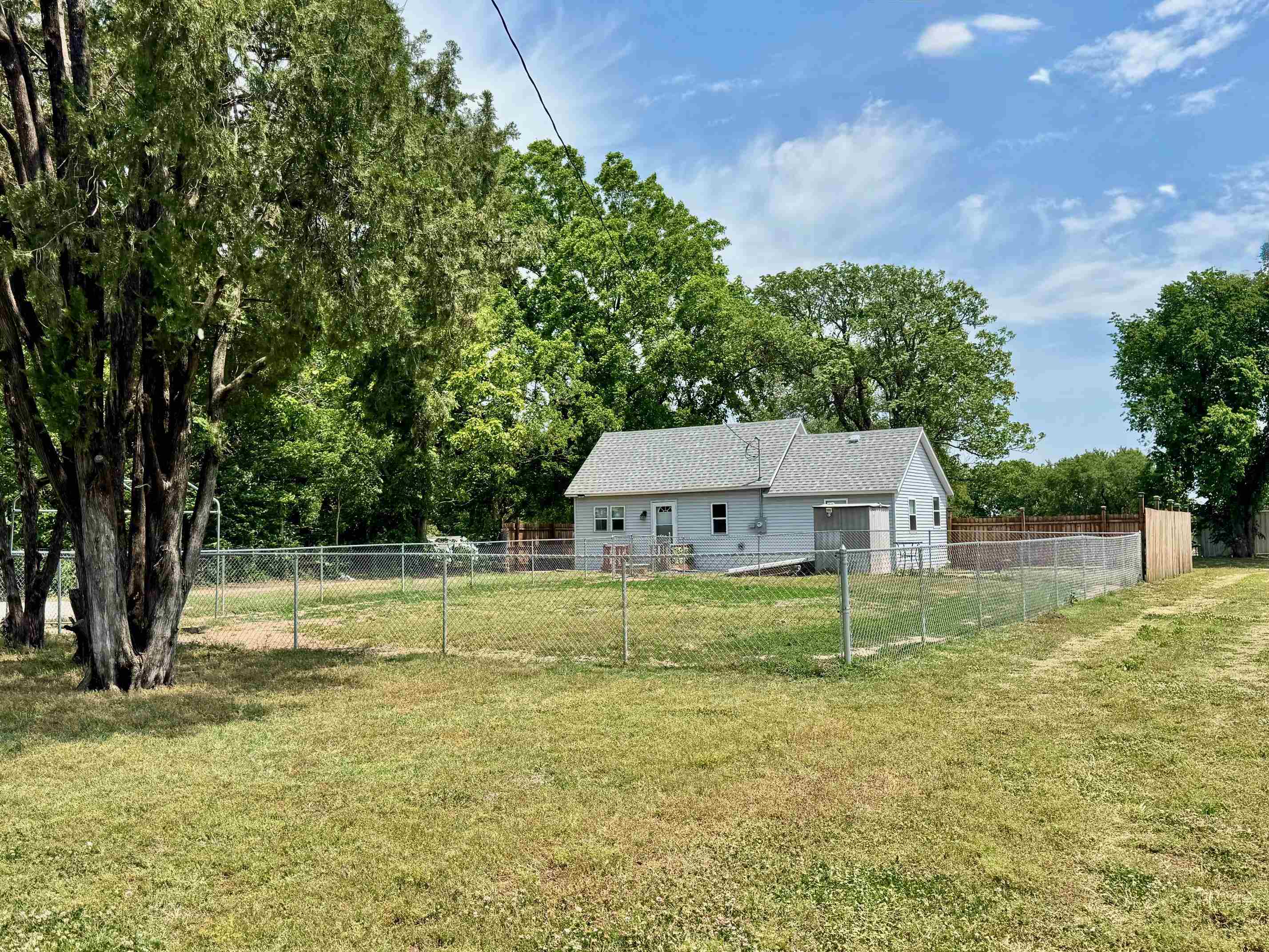 617 N Washington St Property Photo 30