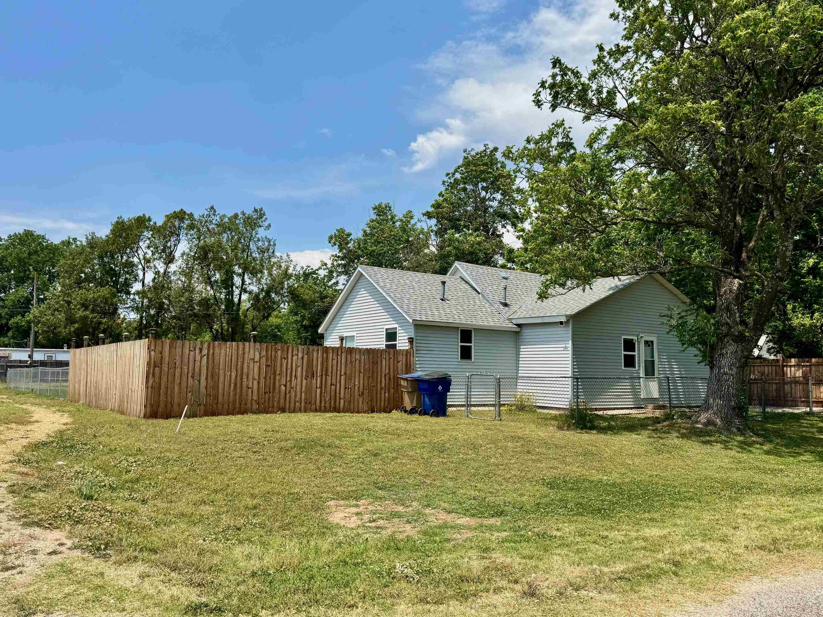 617 N Washington St Property Photo 32