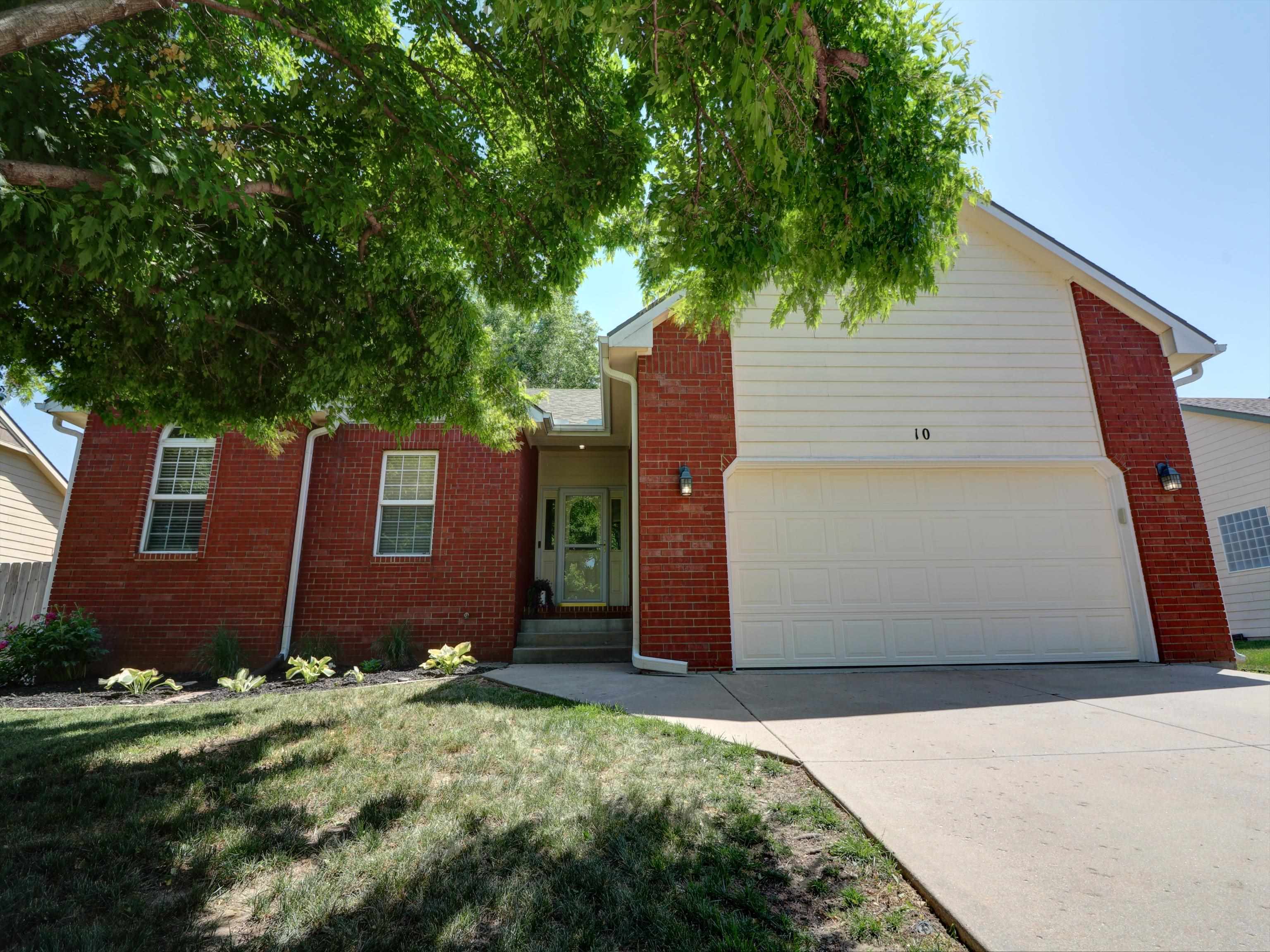 10 Kansas Ct Property Photo