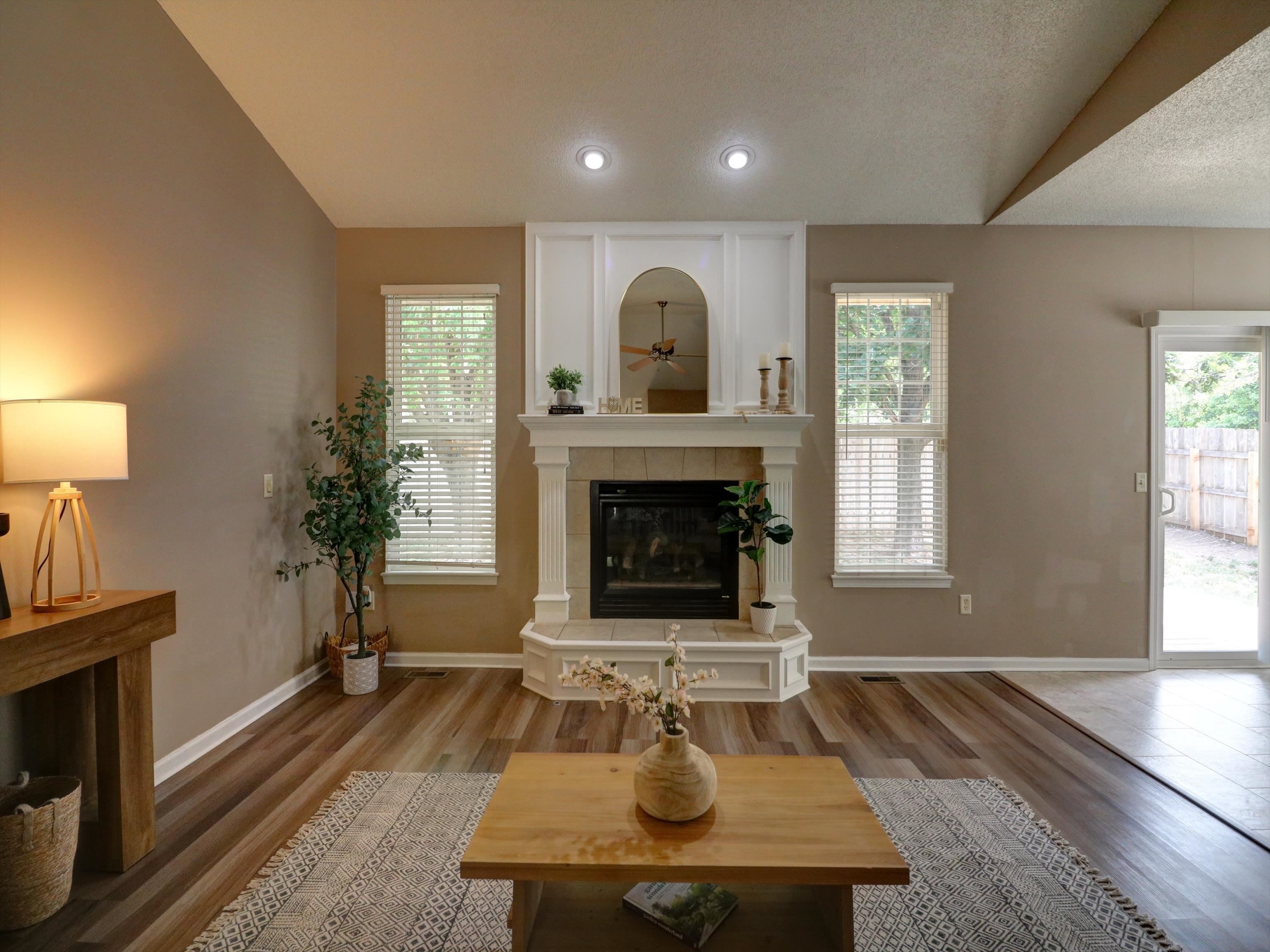 10 Kansas Ct Property Photo 6