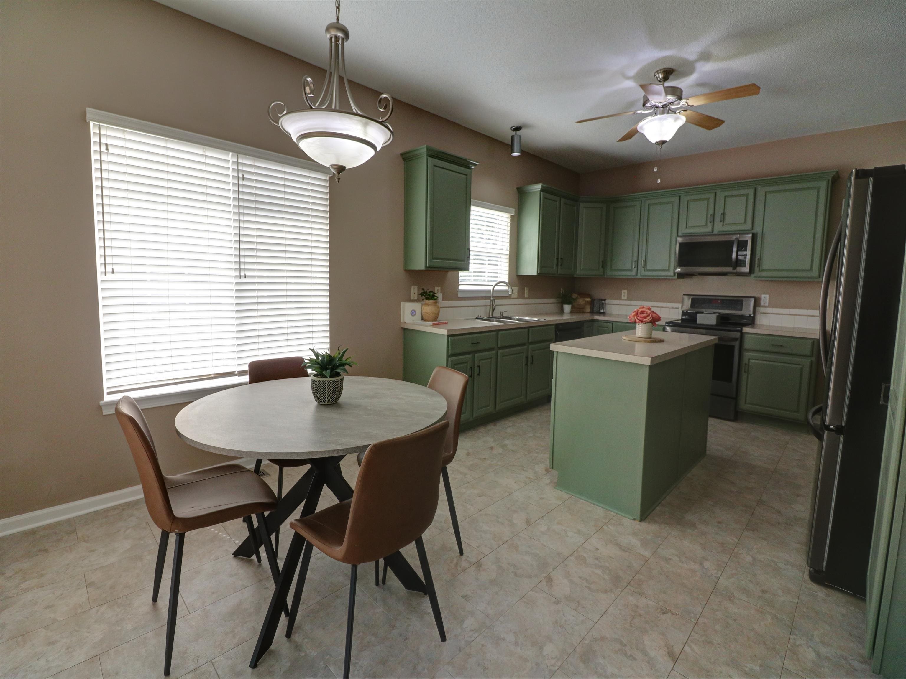 10 Kansas Ct Property Photo 11