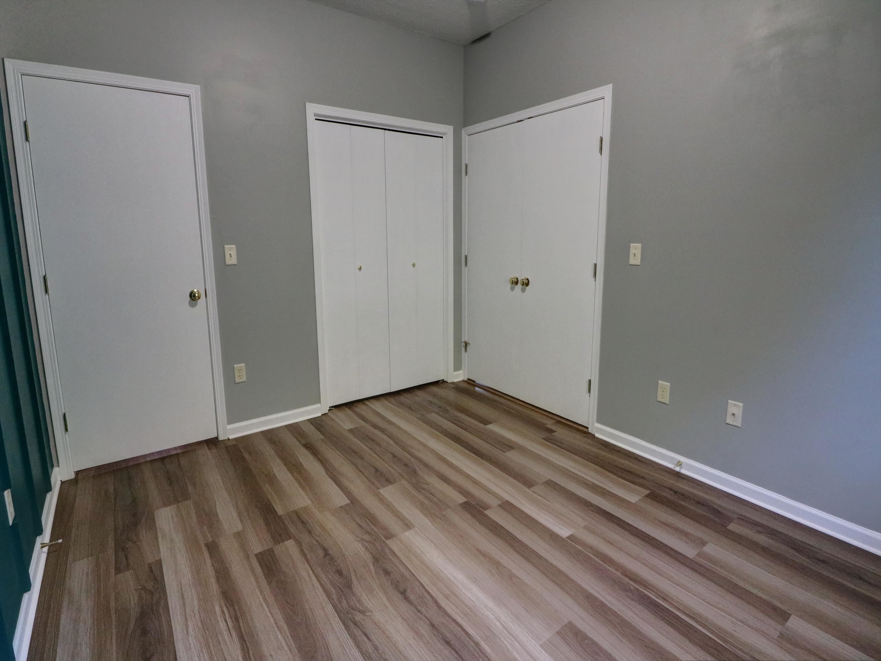 10 Kansas Ct Property Photo 22