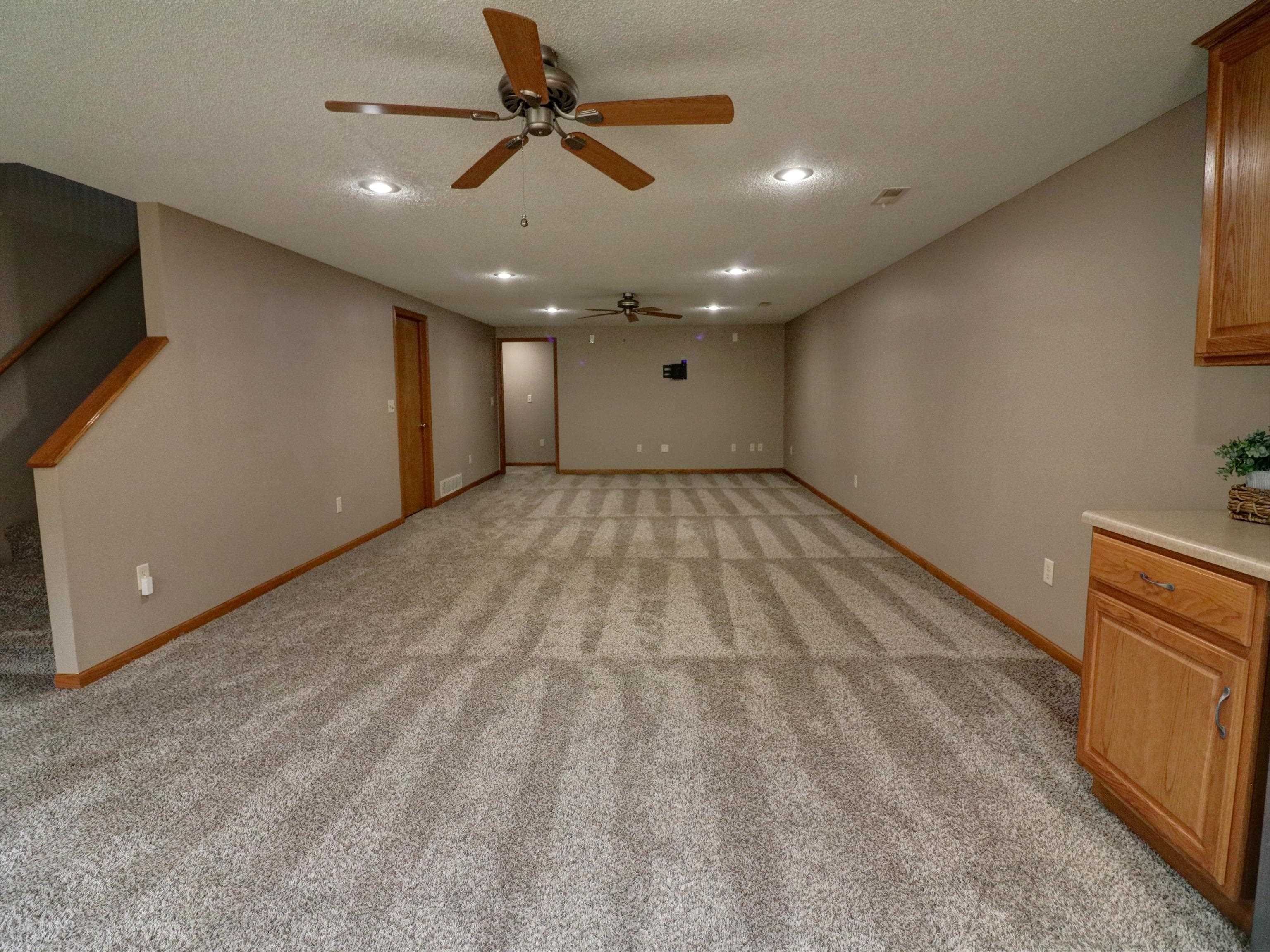 10 Kansas Ct Property Photo 27