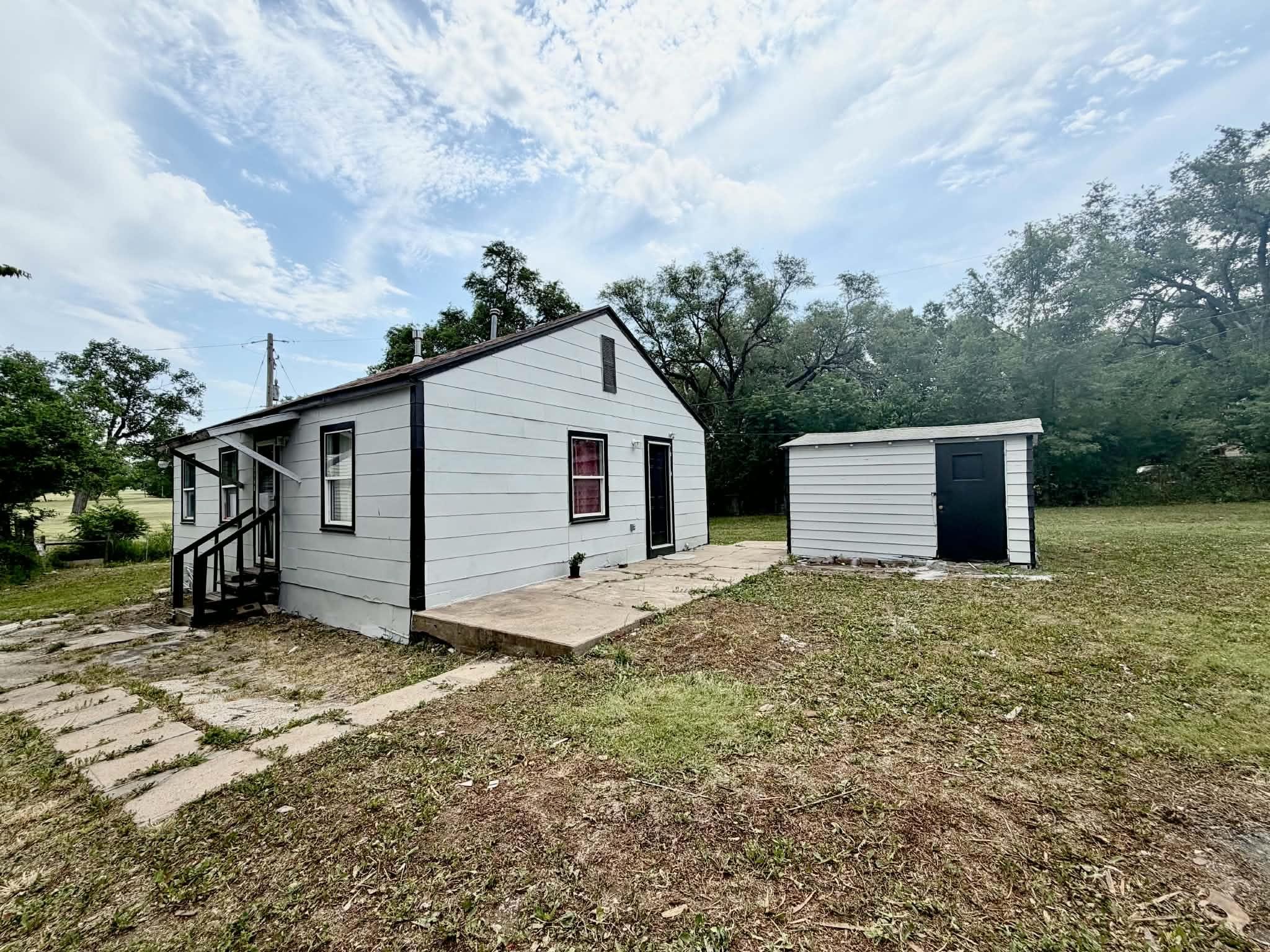 2966 S Davidson St Property Photo 1