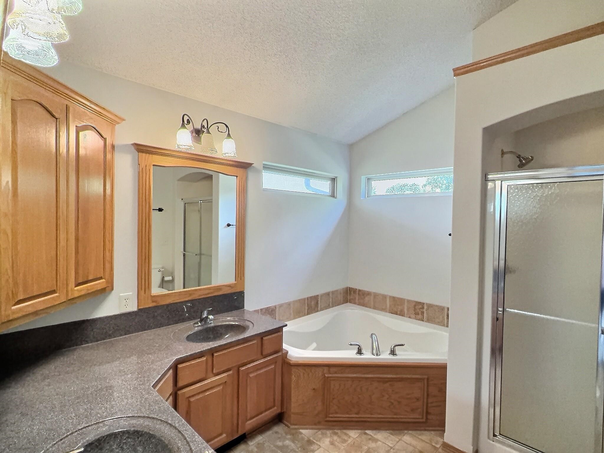 1931 E Wyndham Rd. Property Photo 9