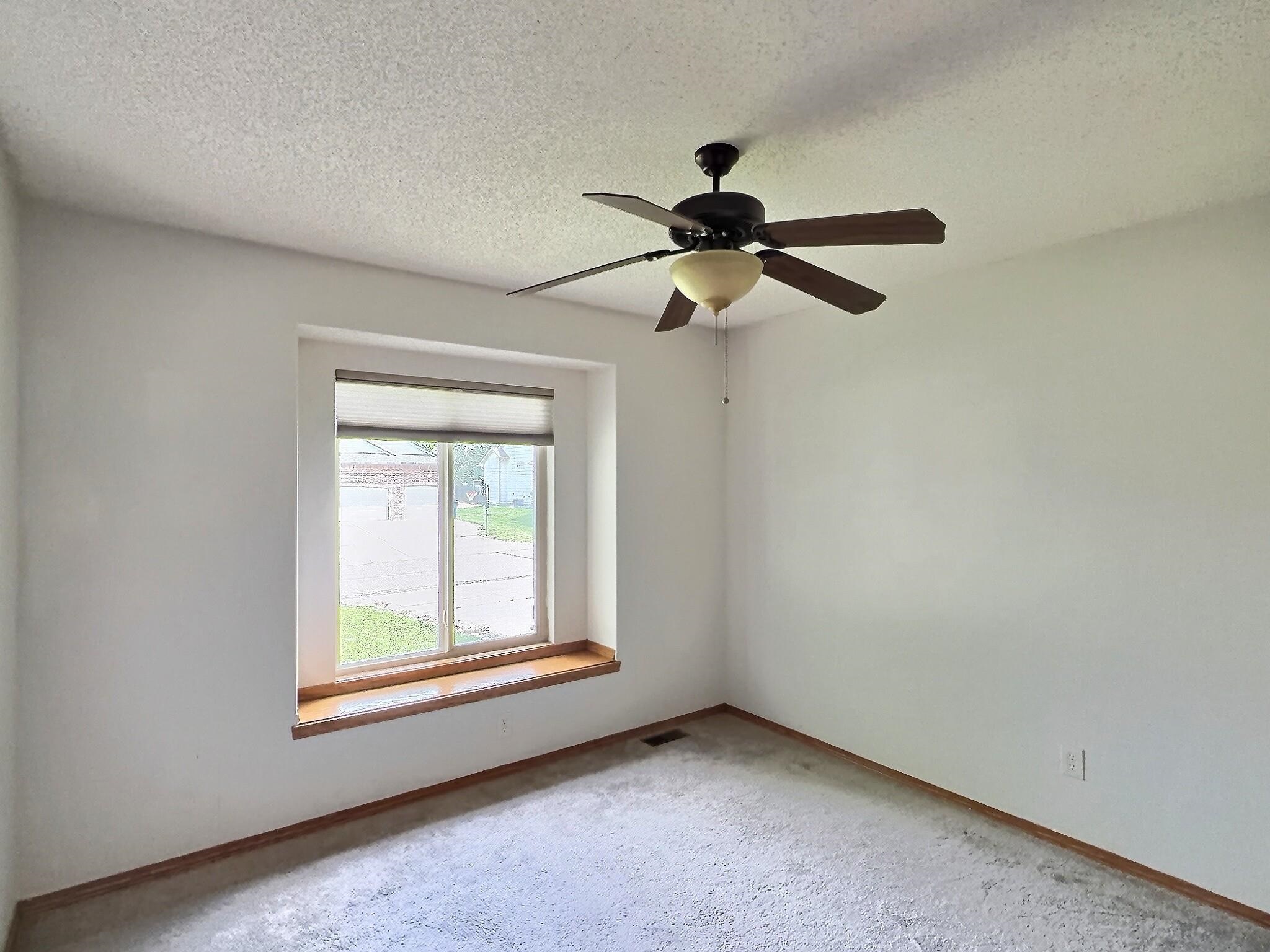 1931 E Wyndham Rd. Property Photo 15