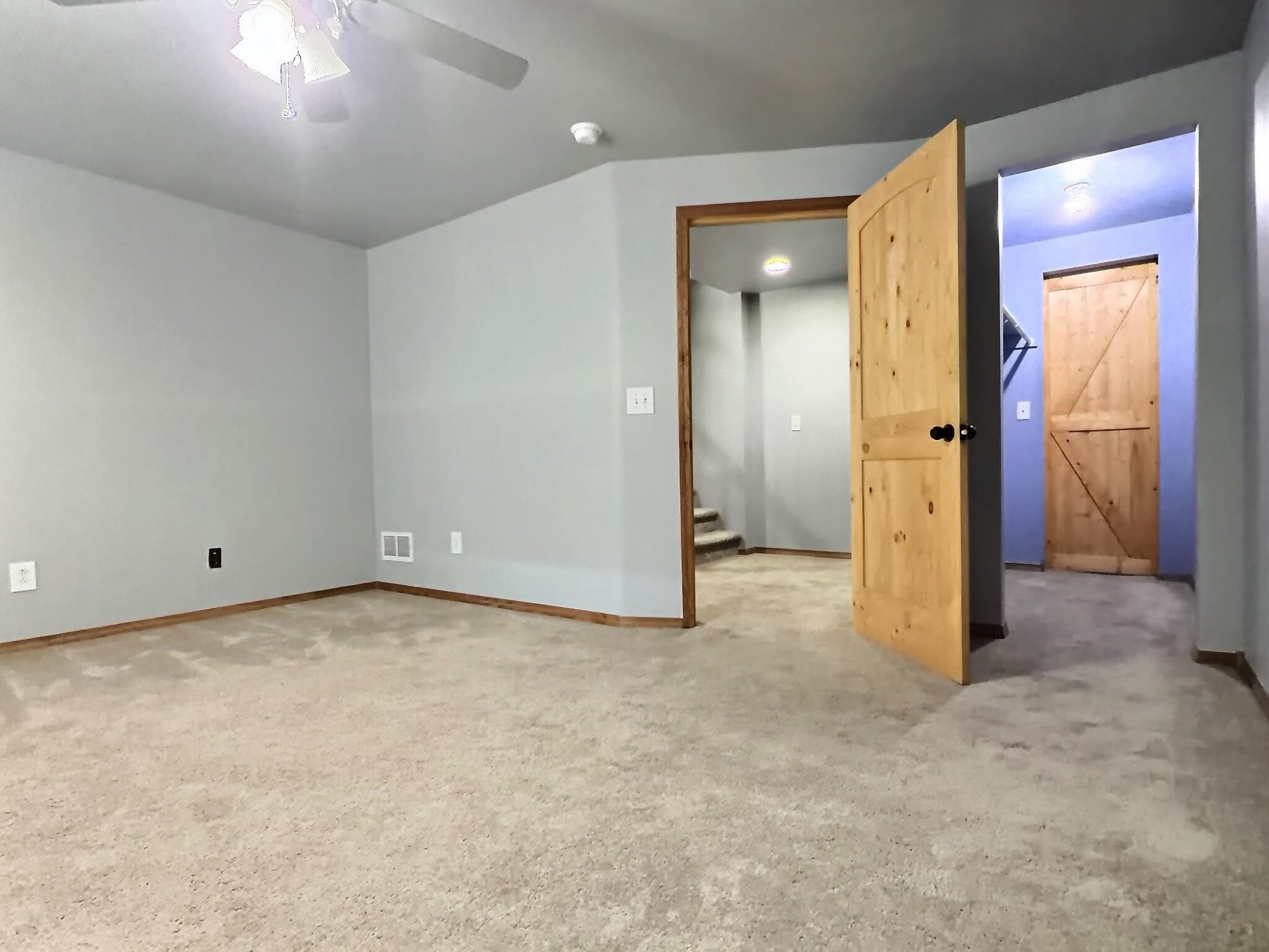 1931 E Wyndham Rd. Property Photo 25