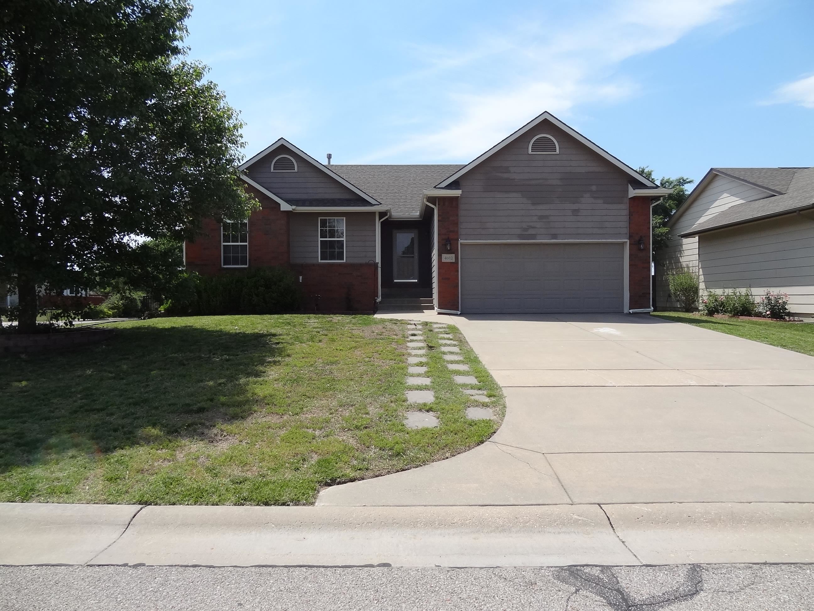 4602 E Willow Point Ct. Property Photo 1