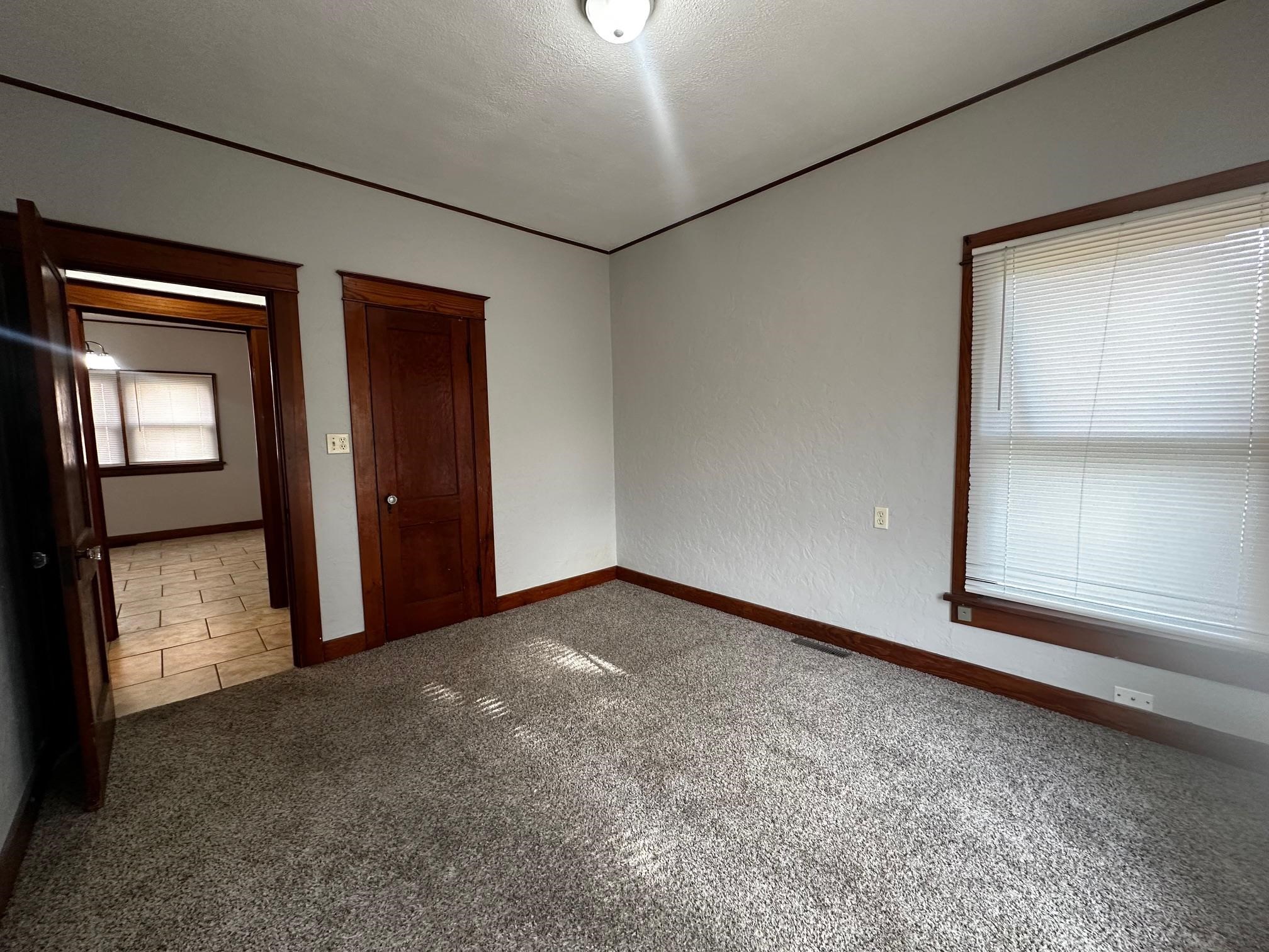 308 E 5th Ave Property Photo 12
