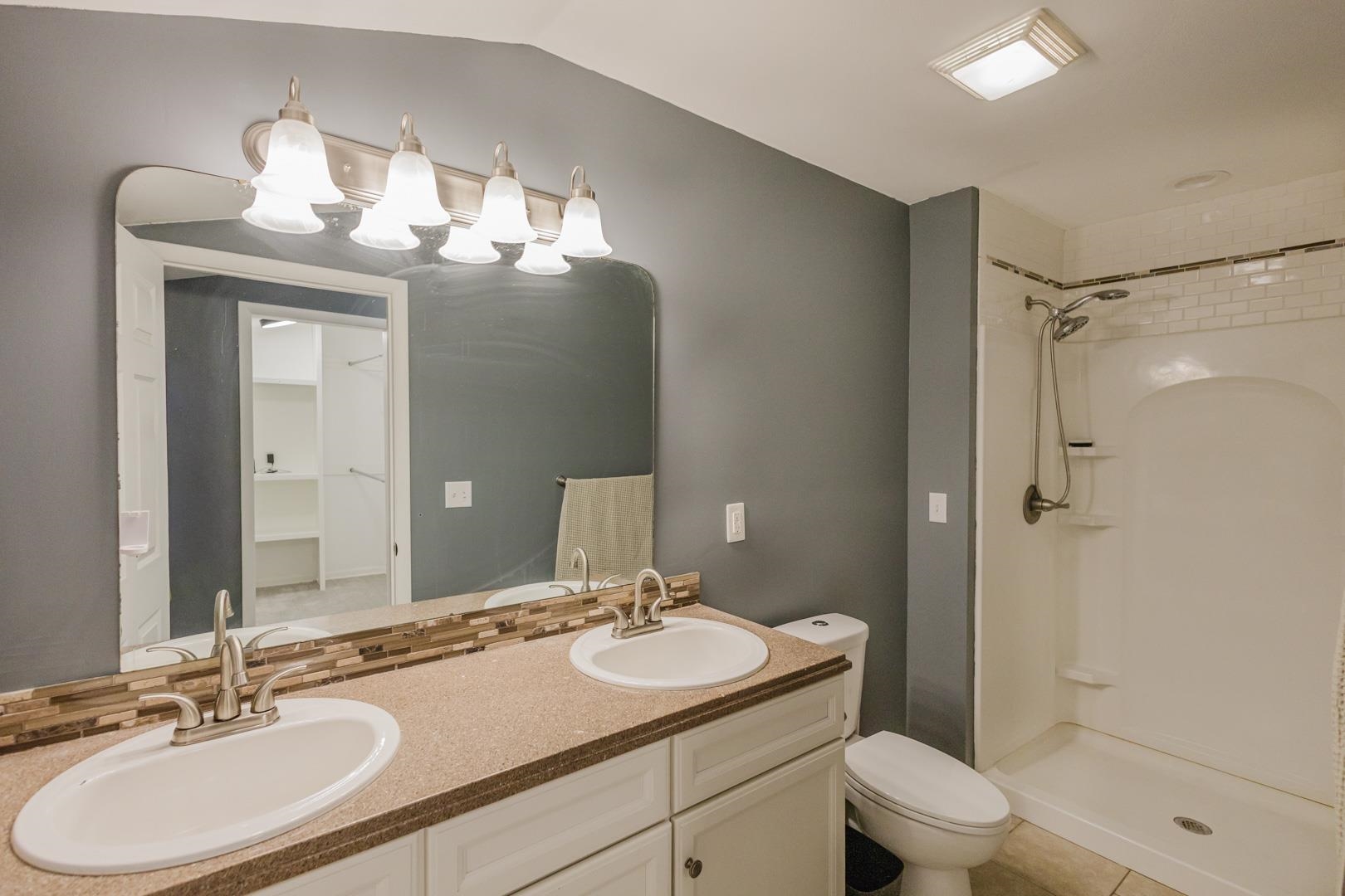 1022 S Wicker Property Photo 18