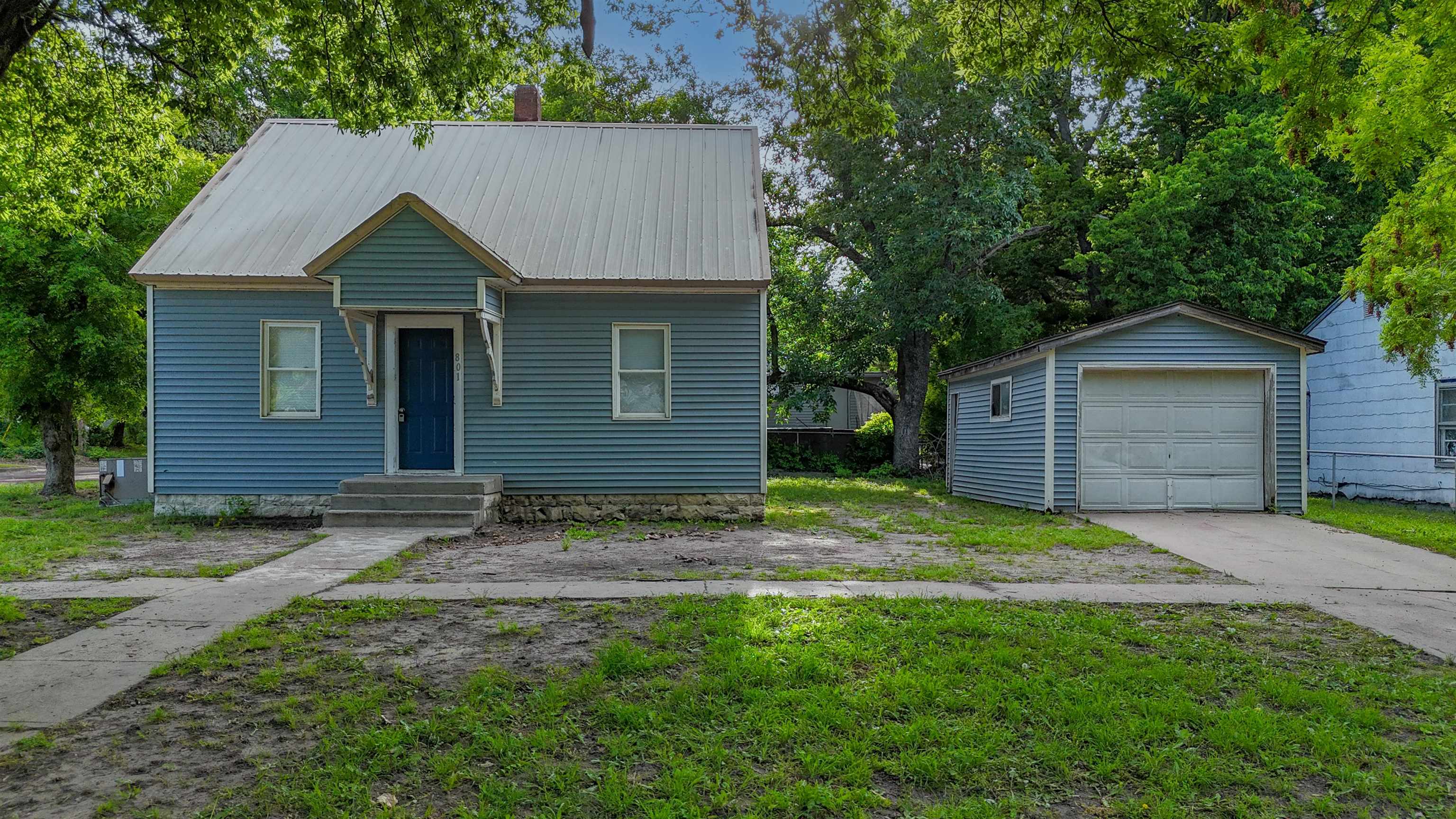 801 N C St Property Photo 1