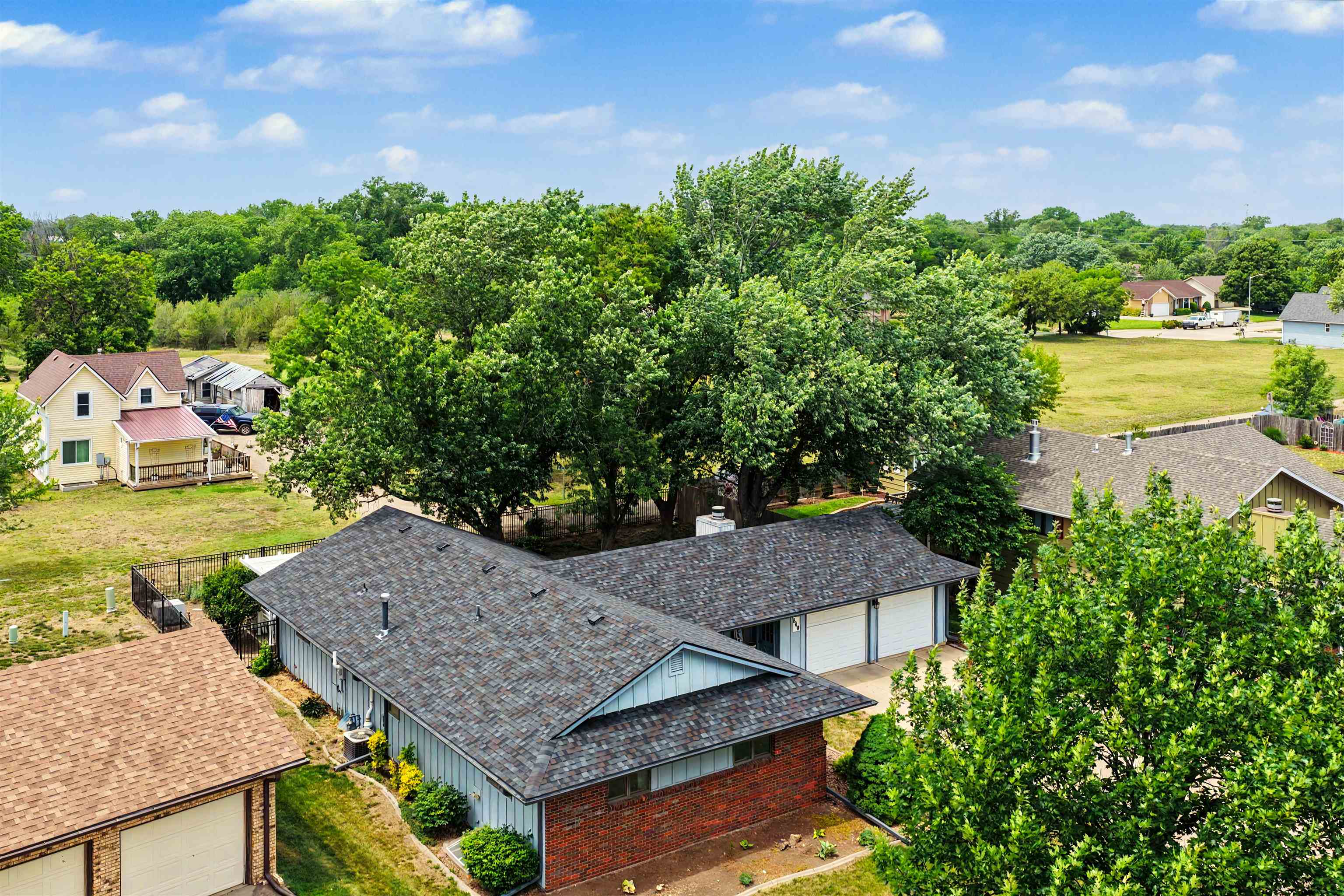 840 Pine Ct