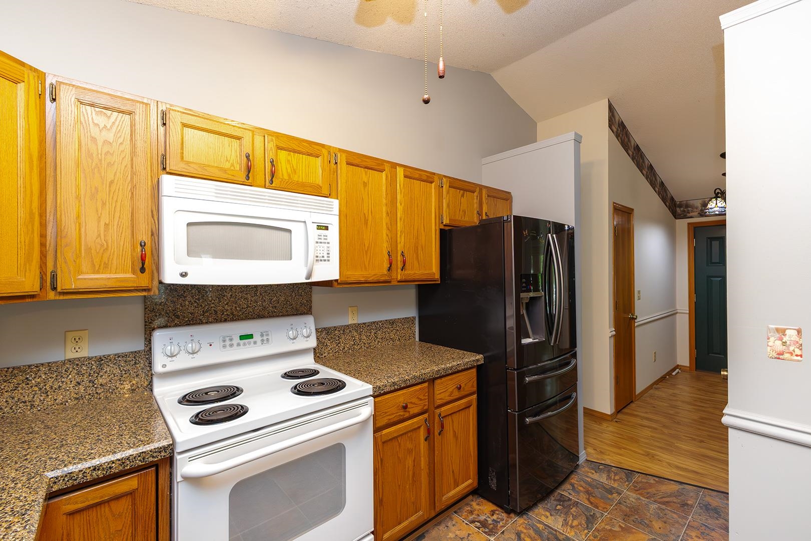 109 Maplewood Property Photo 12