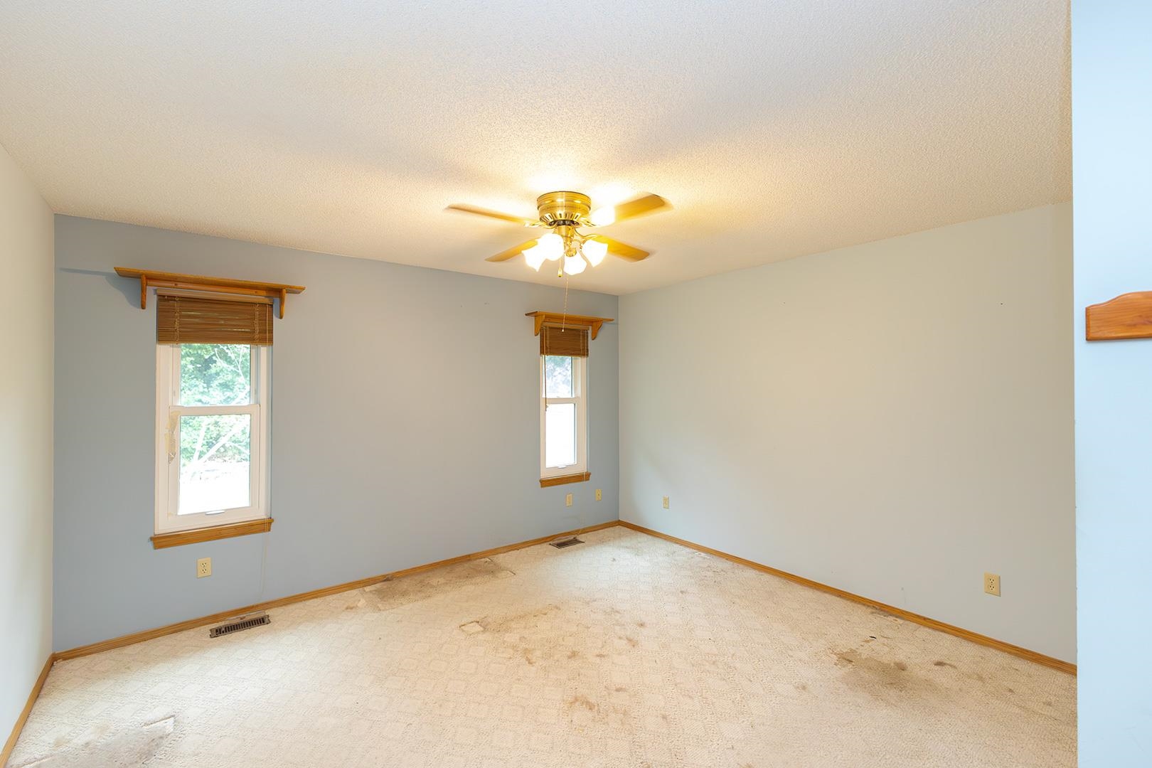 109 Maplewood Property Photo 13