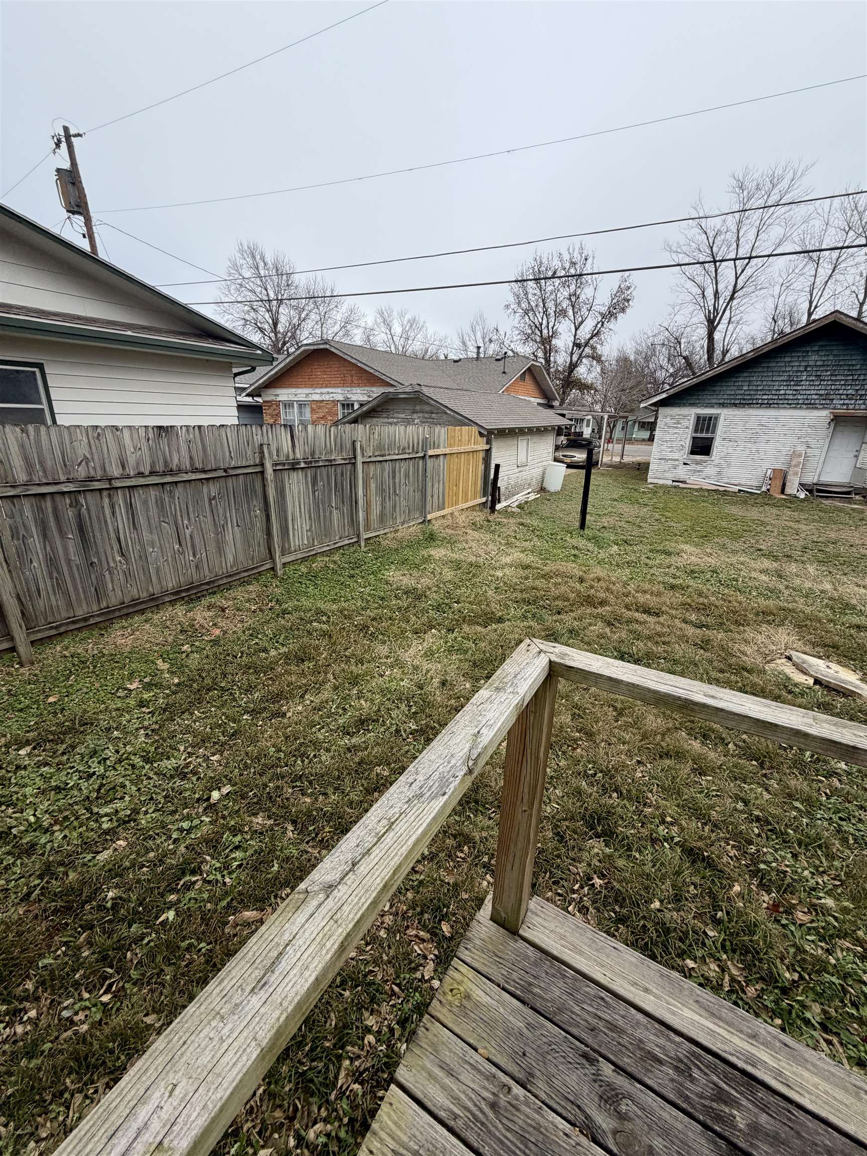 1126 N 1st Property Photo 28