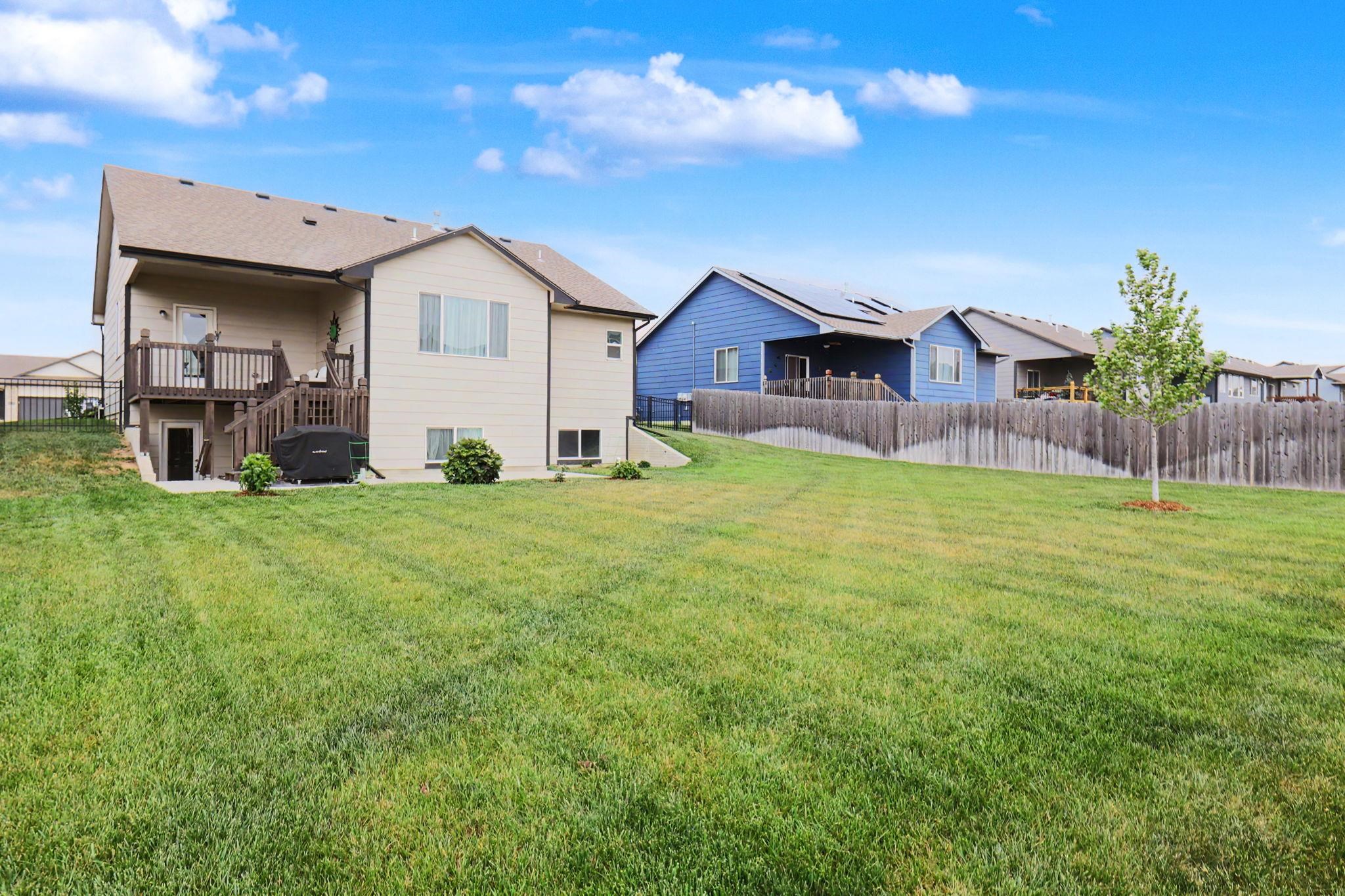 2911 E Reiss Property Photo 33