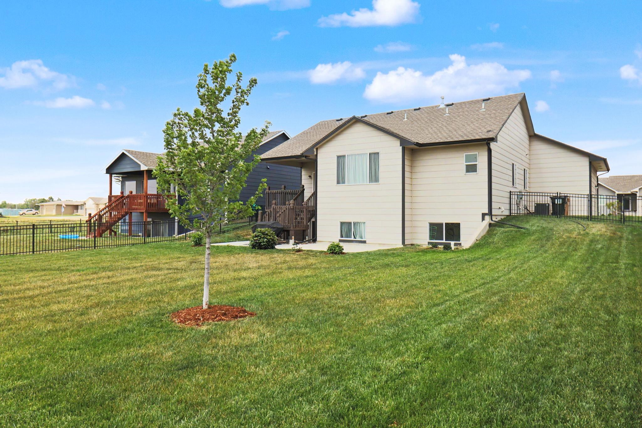 2911 E Reiss Property Photo 35