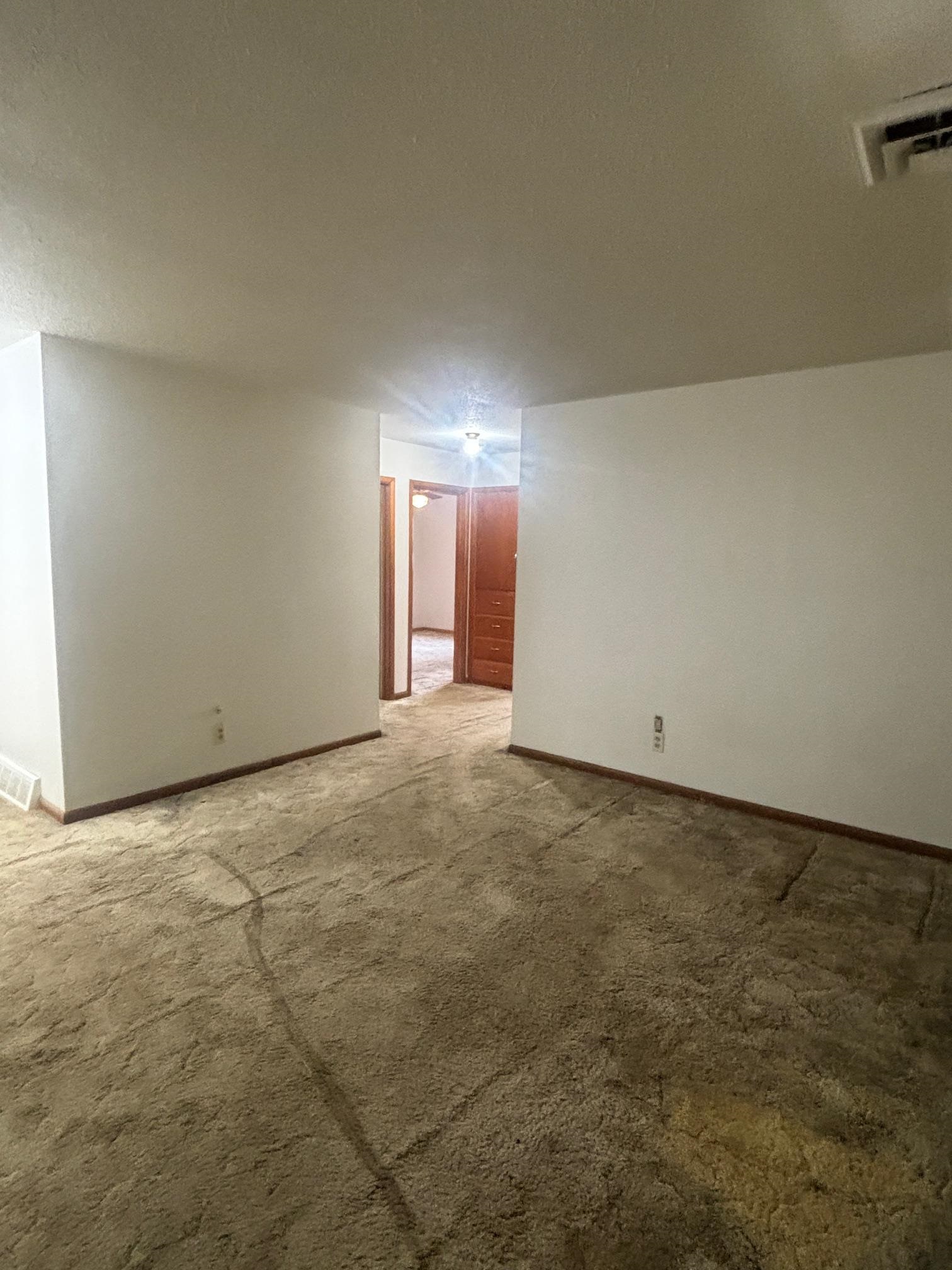 1406 W 29th S Property Photo 10