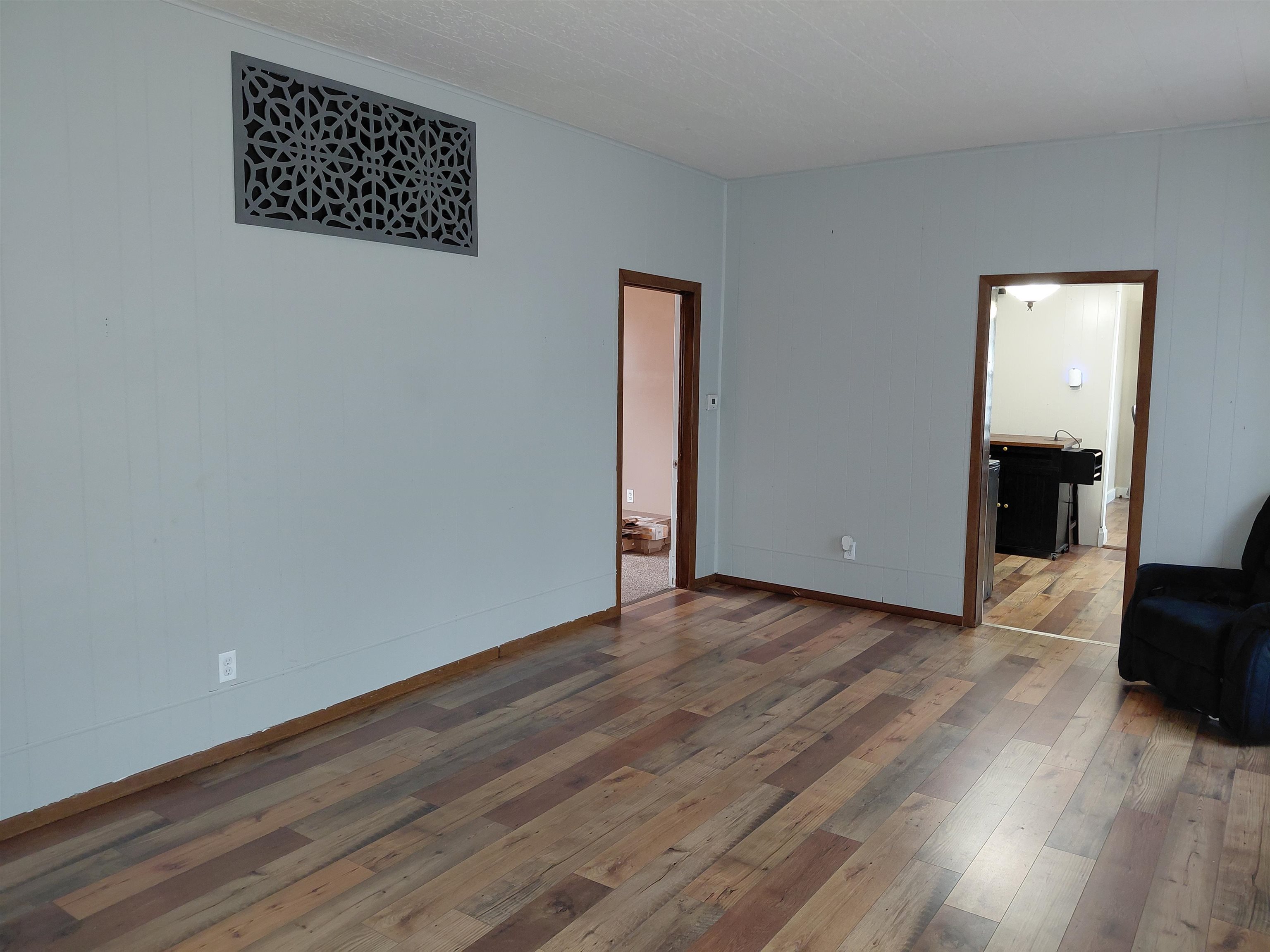903 N Washington Property Photo 6