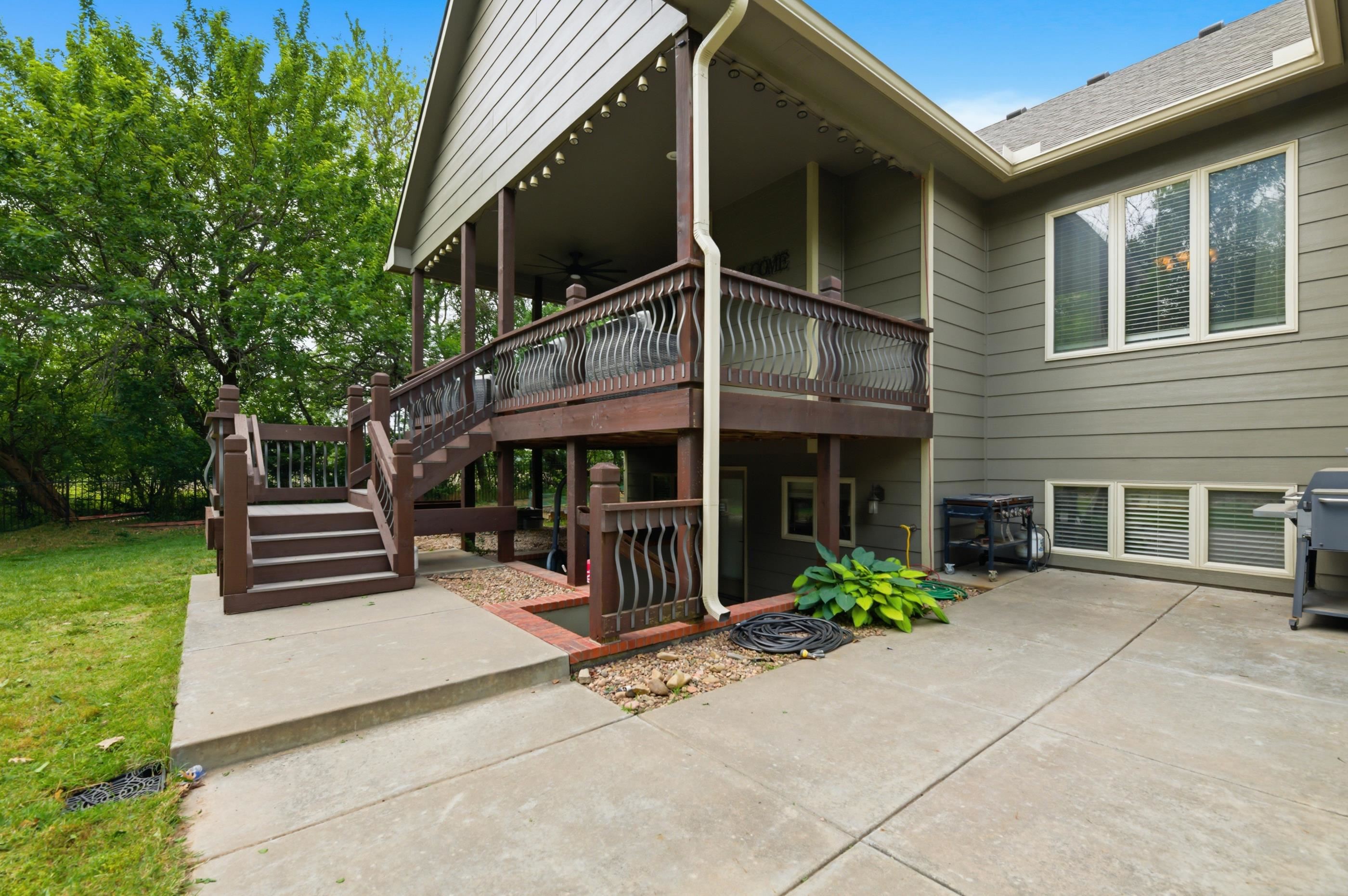 1748 S Cascade Property Photo 17