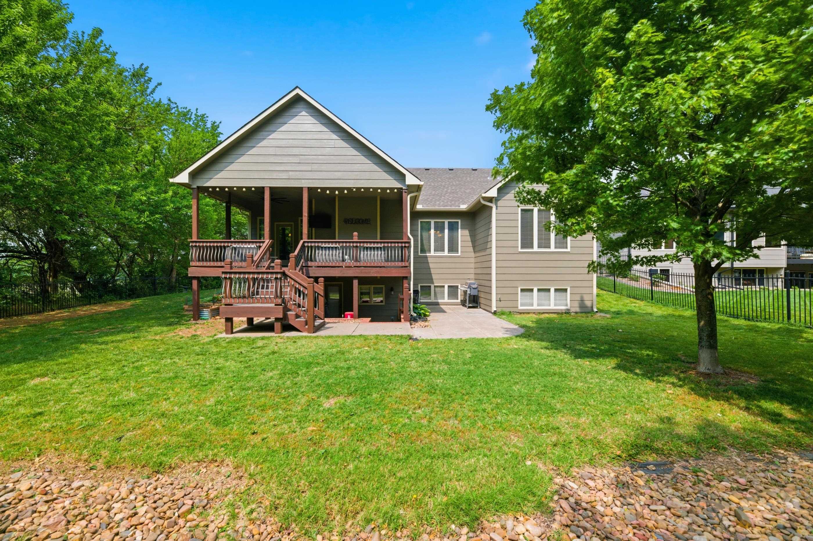 1748 S Cascade Property Photo 20
