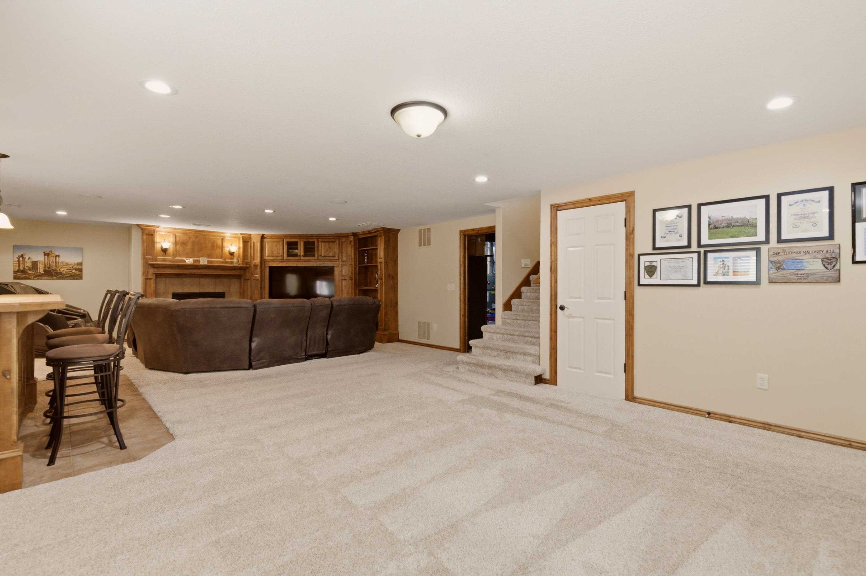 1748 S Cascade Property Photo 27