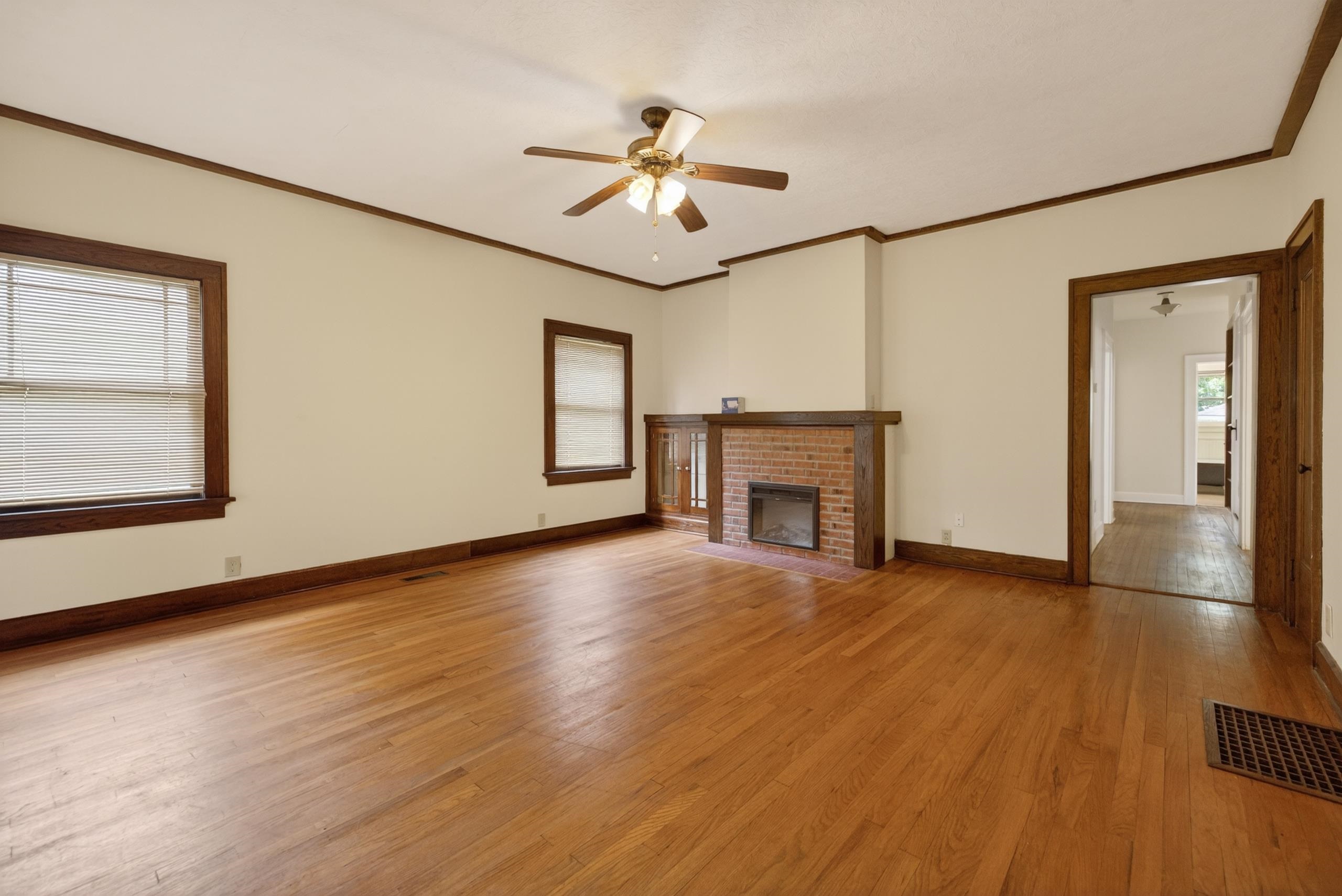 135 S Volutsia Avenue Property Photo 5