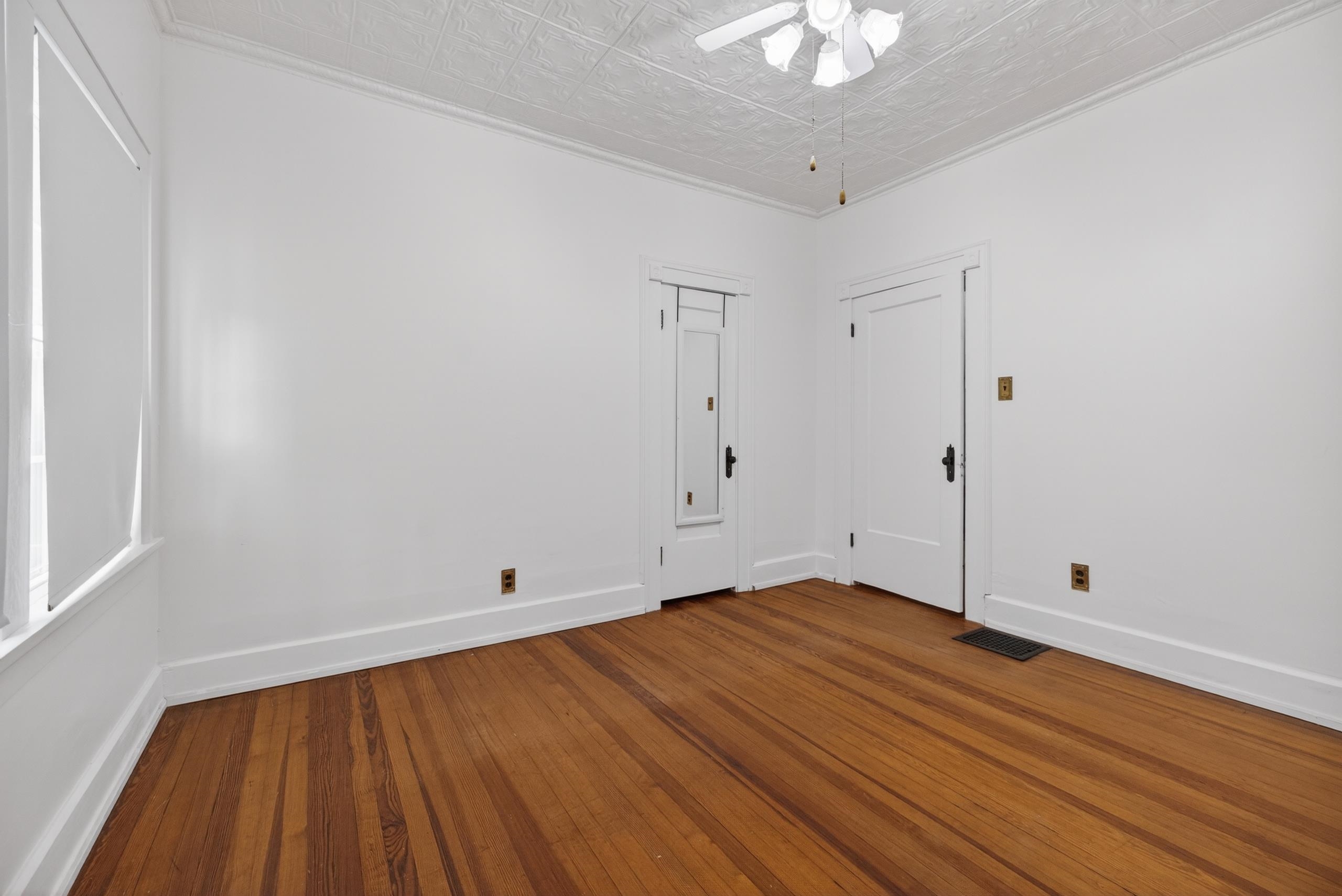 135 S Volutsia Avenue Property Photo 12