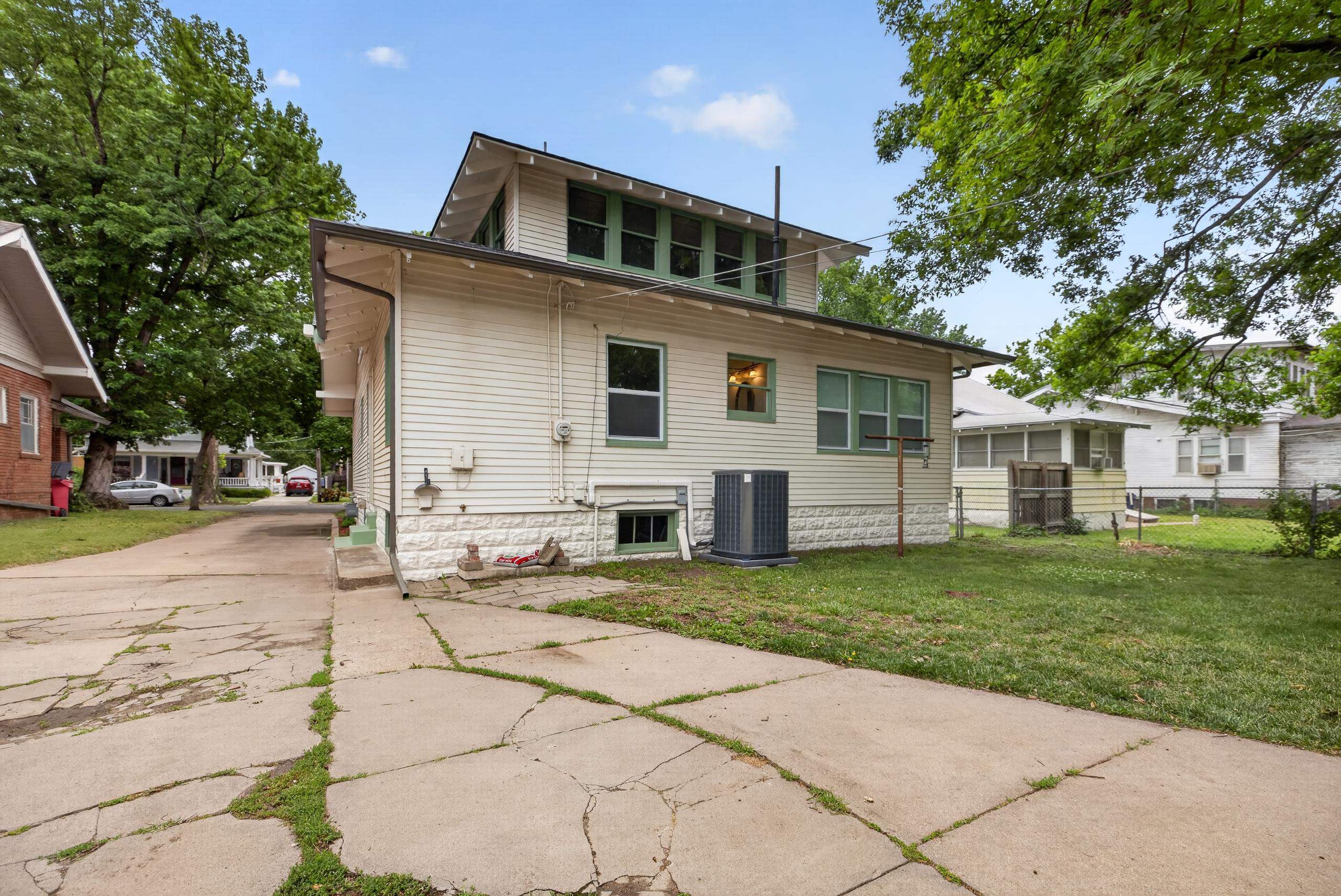 135 S Volutsia Avenue Property Photo 22