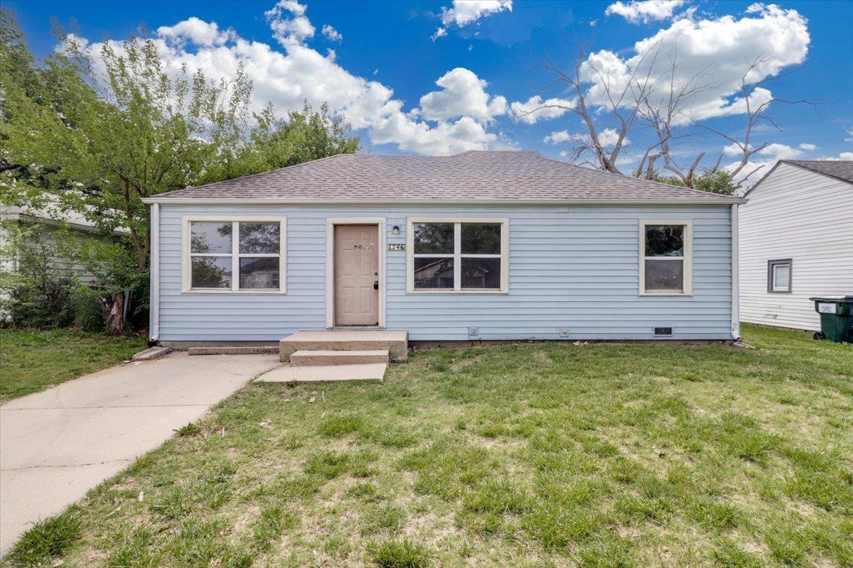 1746 Chautauqua Property Photo 1