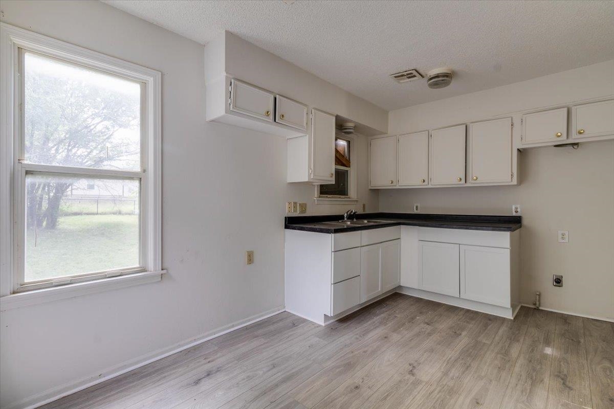 1746 Chautauqua Property Photo 2
