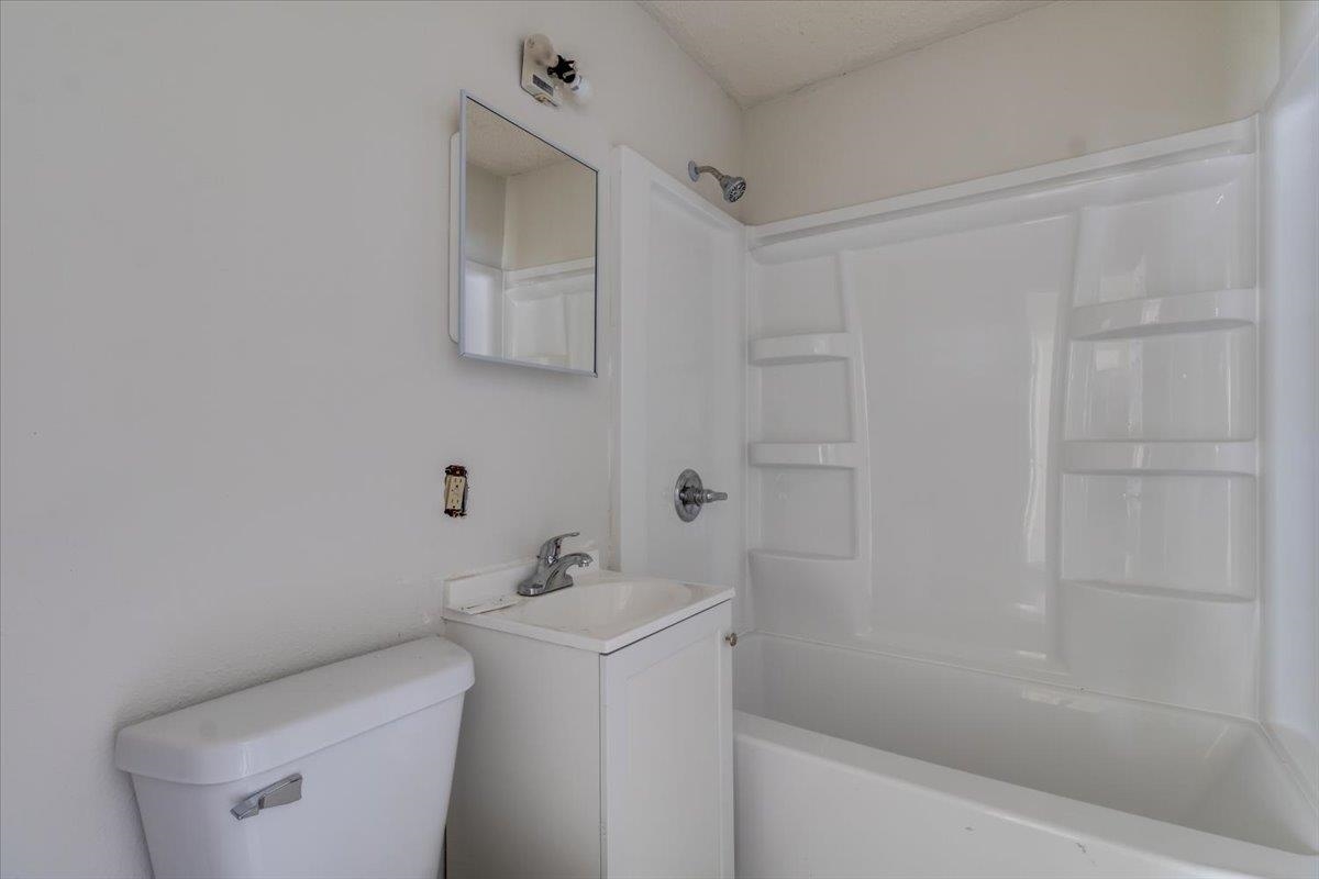 1746 Chautauqua Property Photo 7