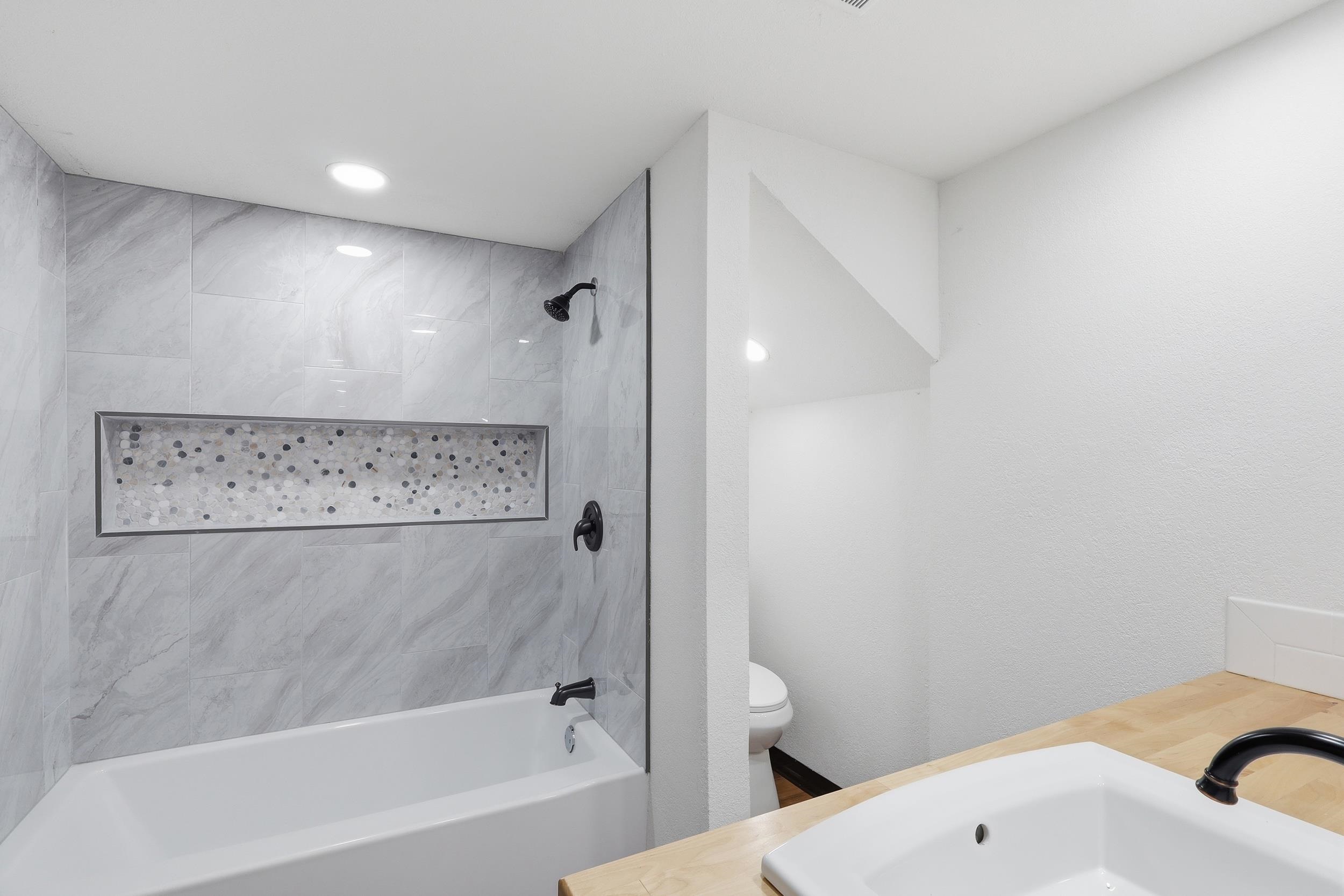 230 S Minneapolis Avenue Property Photo 26