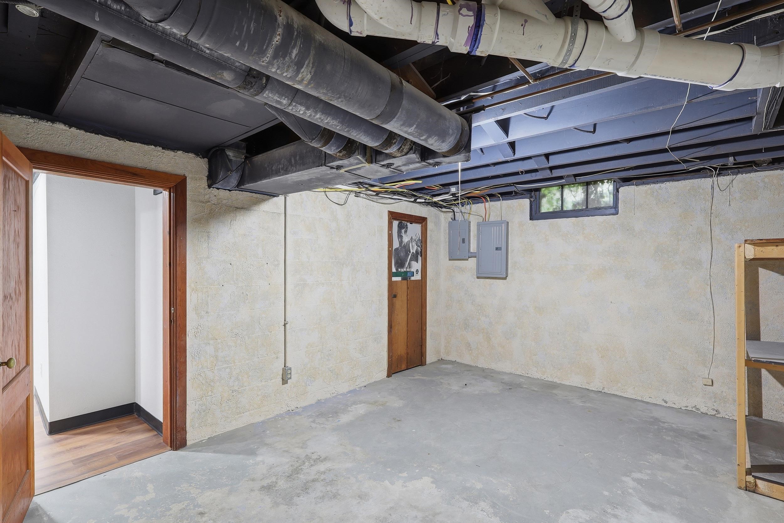 230 S Minneapolis Avenue Property Photo 29