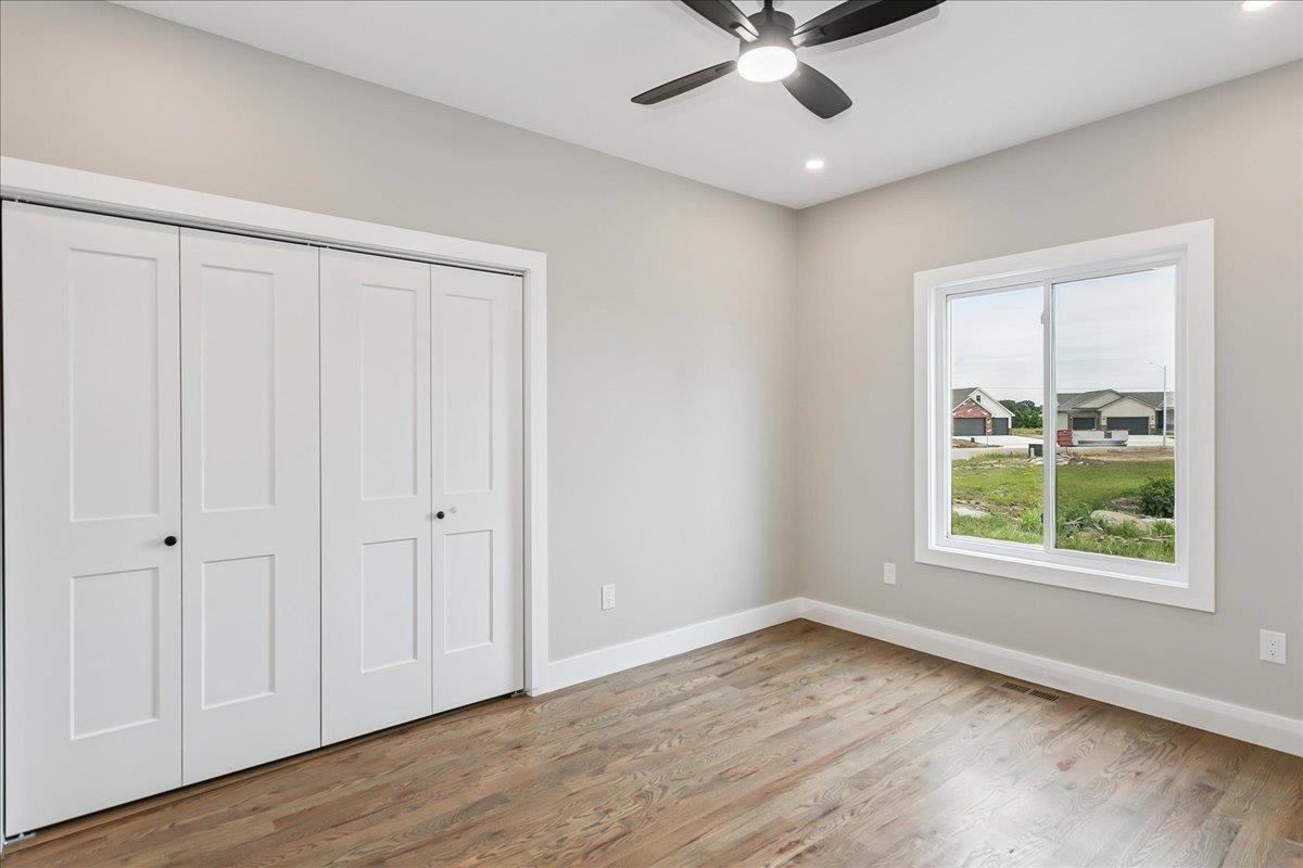 4818 W Calvert St Property Photo 20