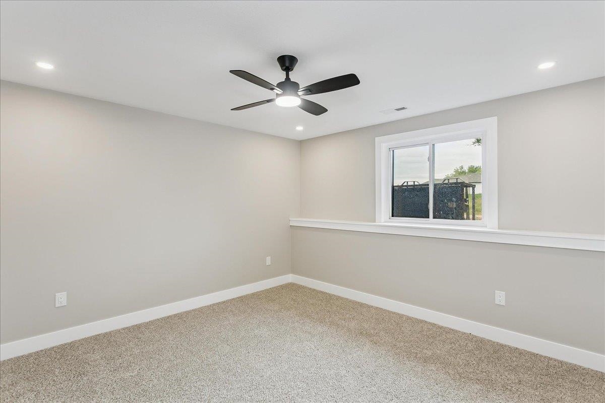 4818 W Calvert St Property Photo 27