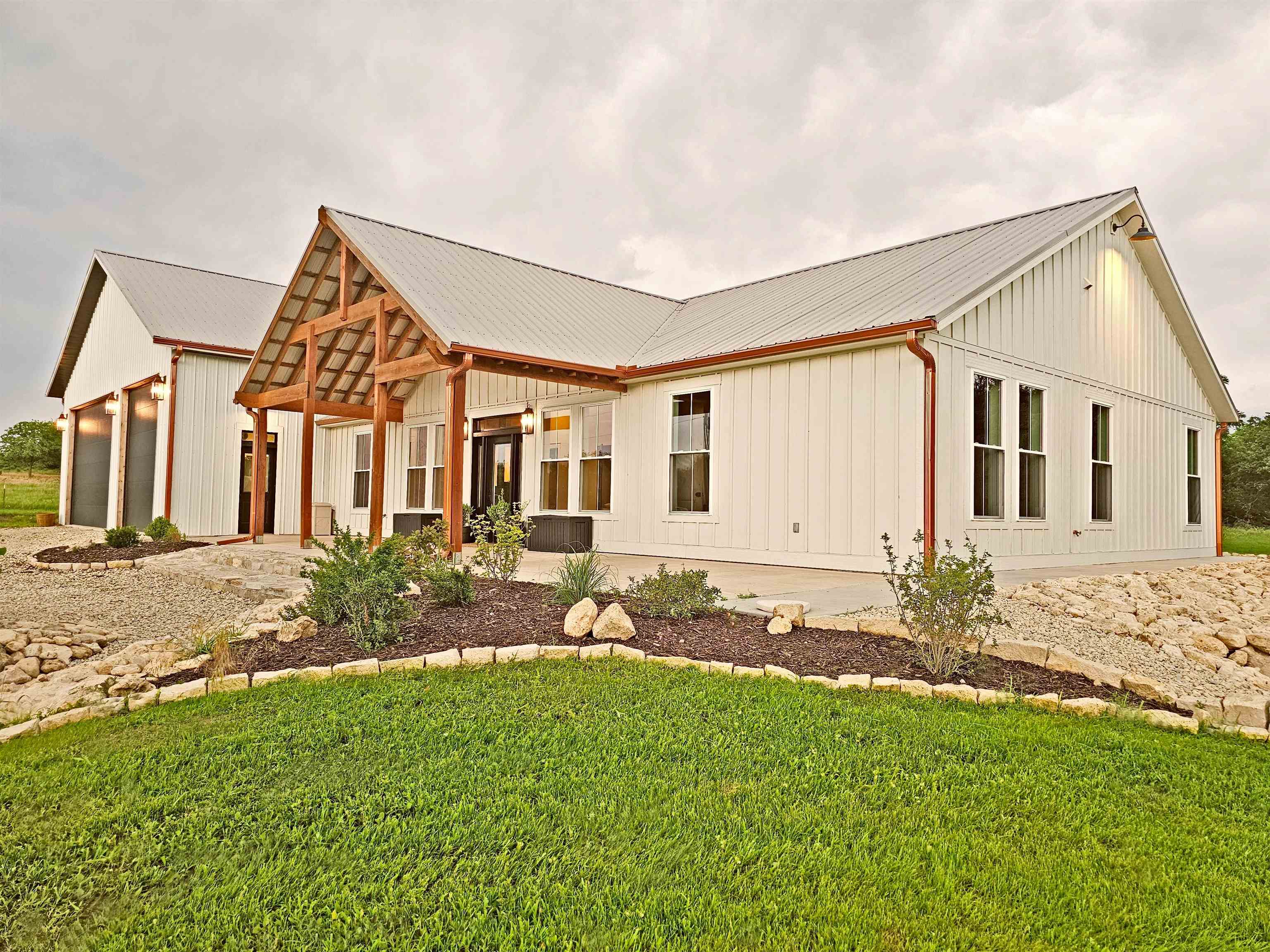 2486 180th Property Photo 1