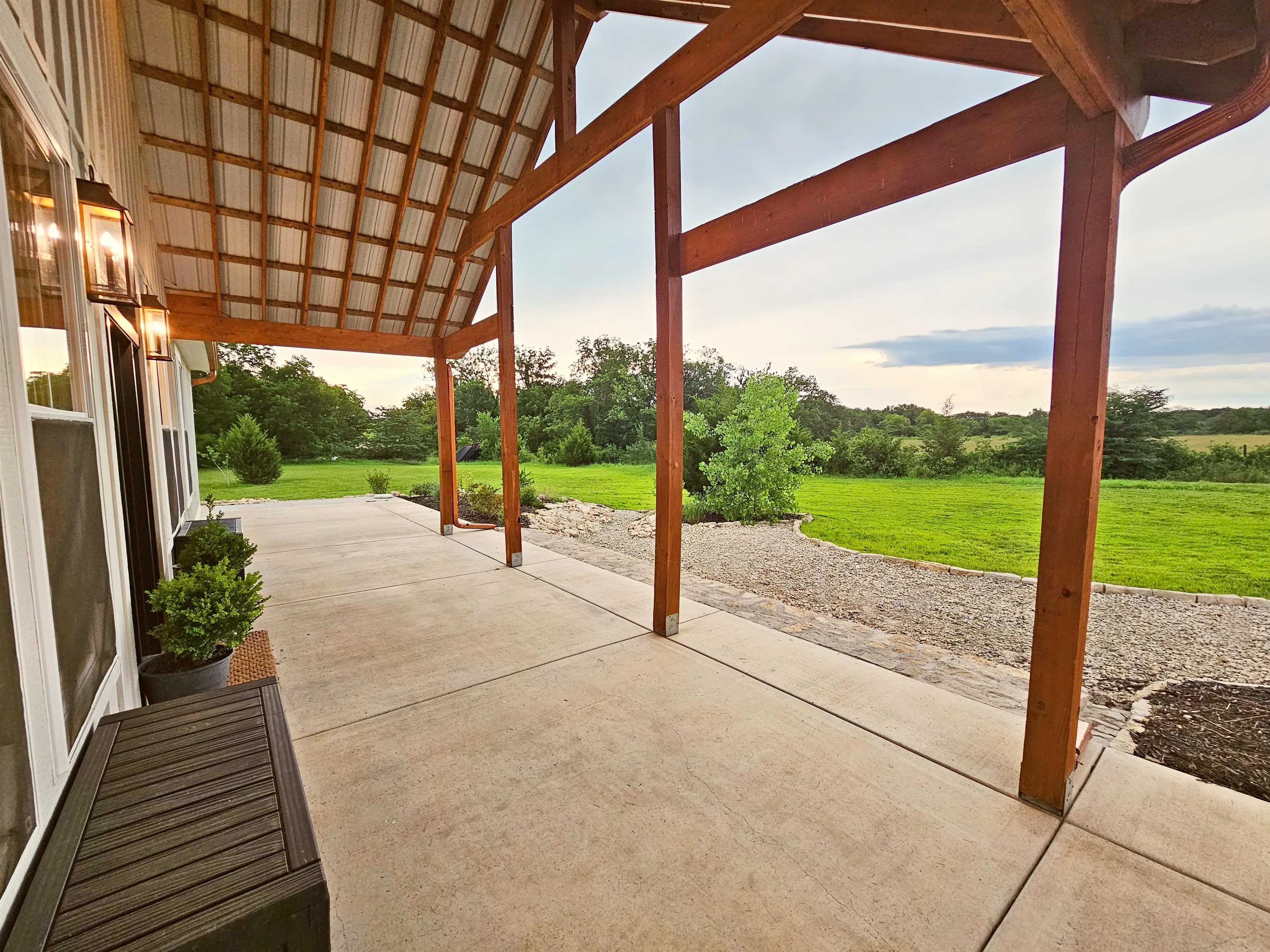 2486 180th Property Photo 6