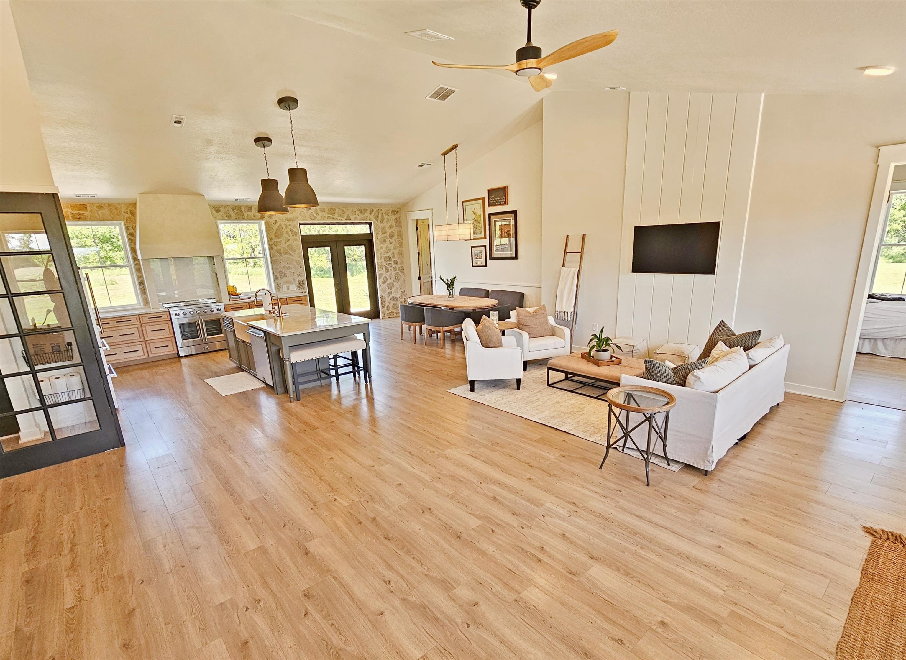 2486 180th Property Photo 10