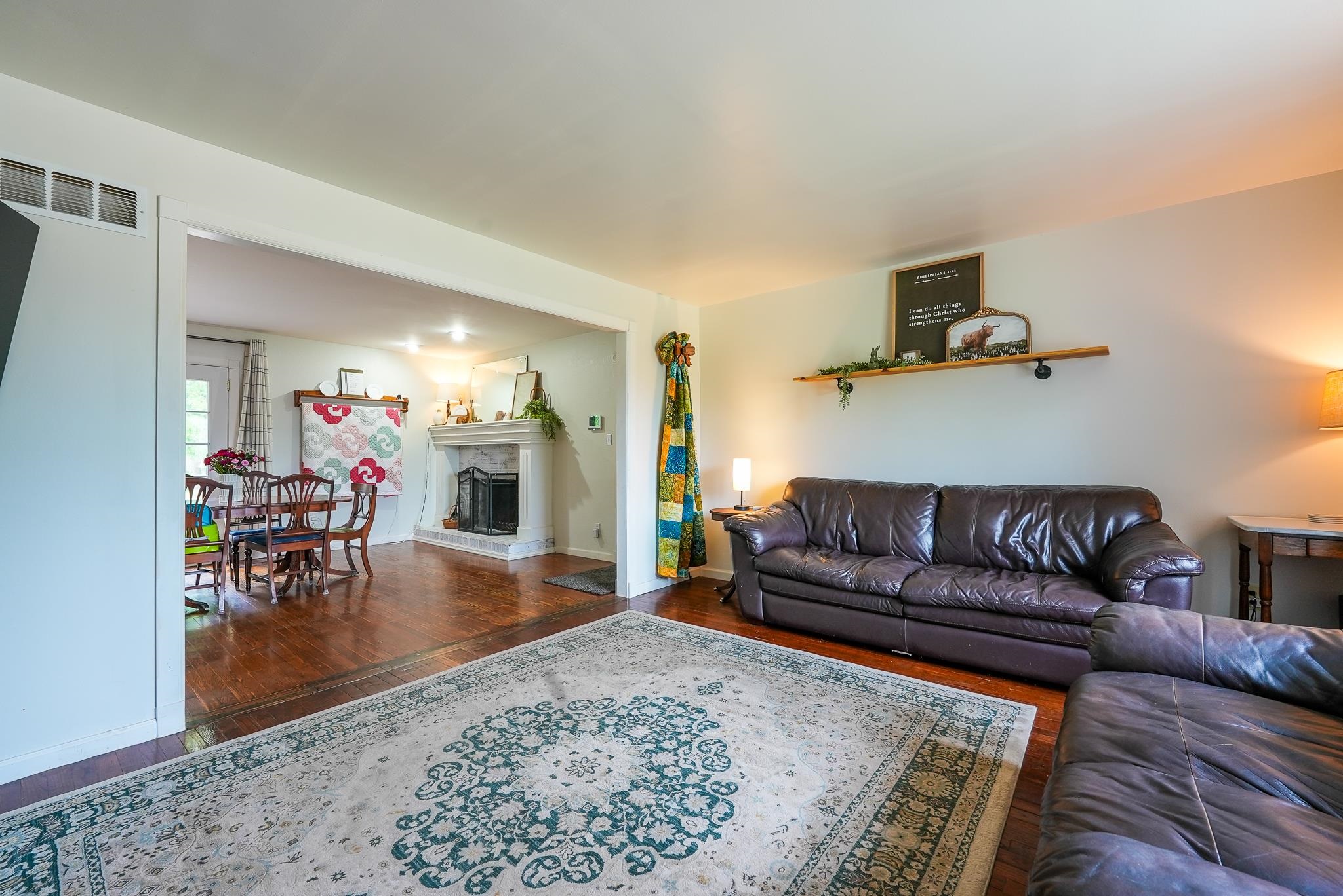 120 S Lexington Ct Property Photo 3