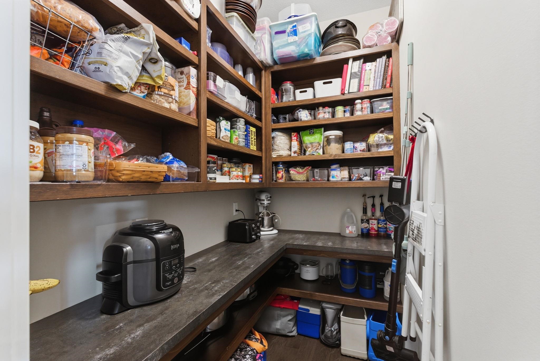 1101 E Park Glen St Property Photo 17