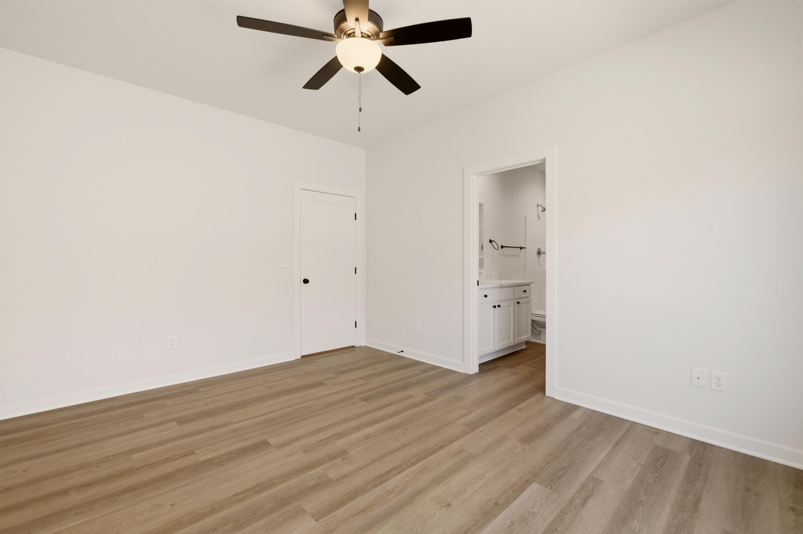 3420 E Thunder Property Photo 22
