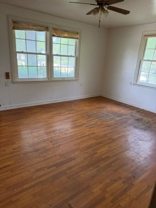105 N Park Property Photo 3
