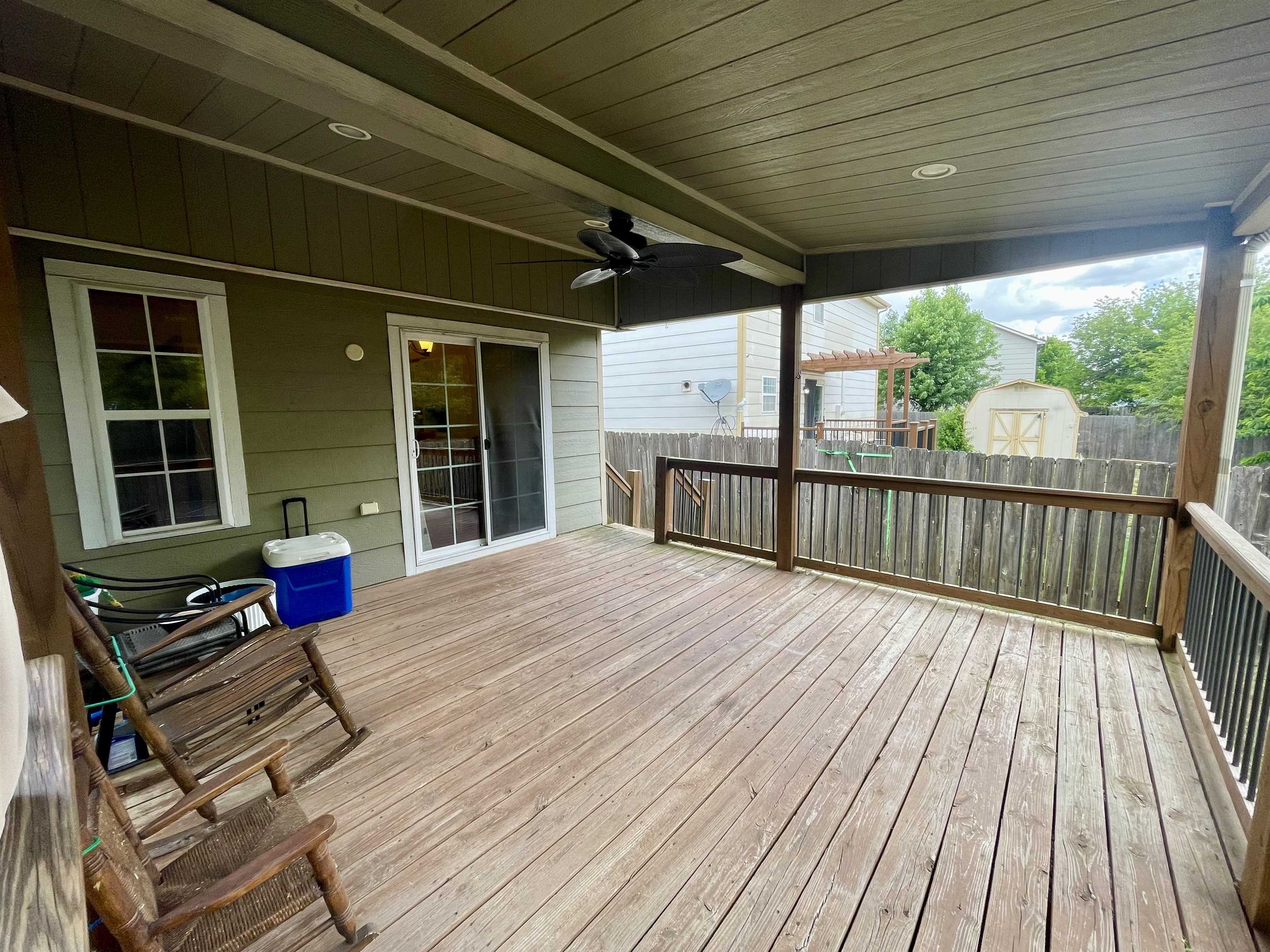 2922 S West Parkway Property Photo 28