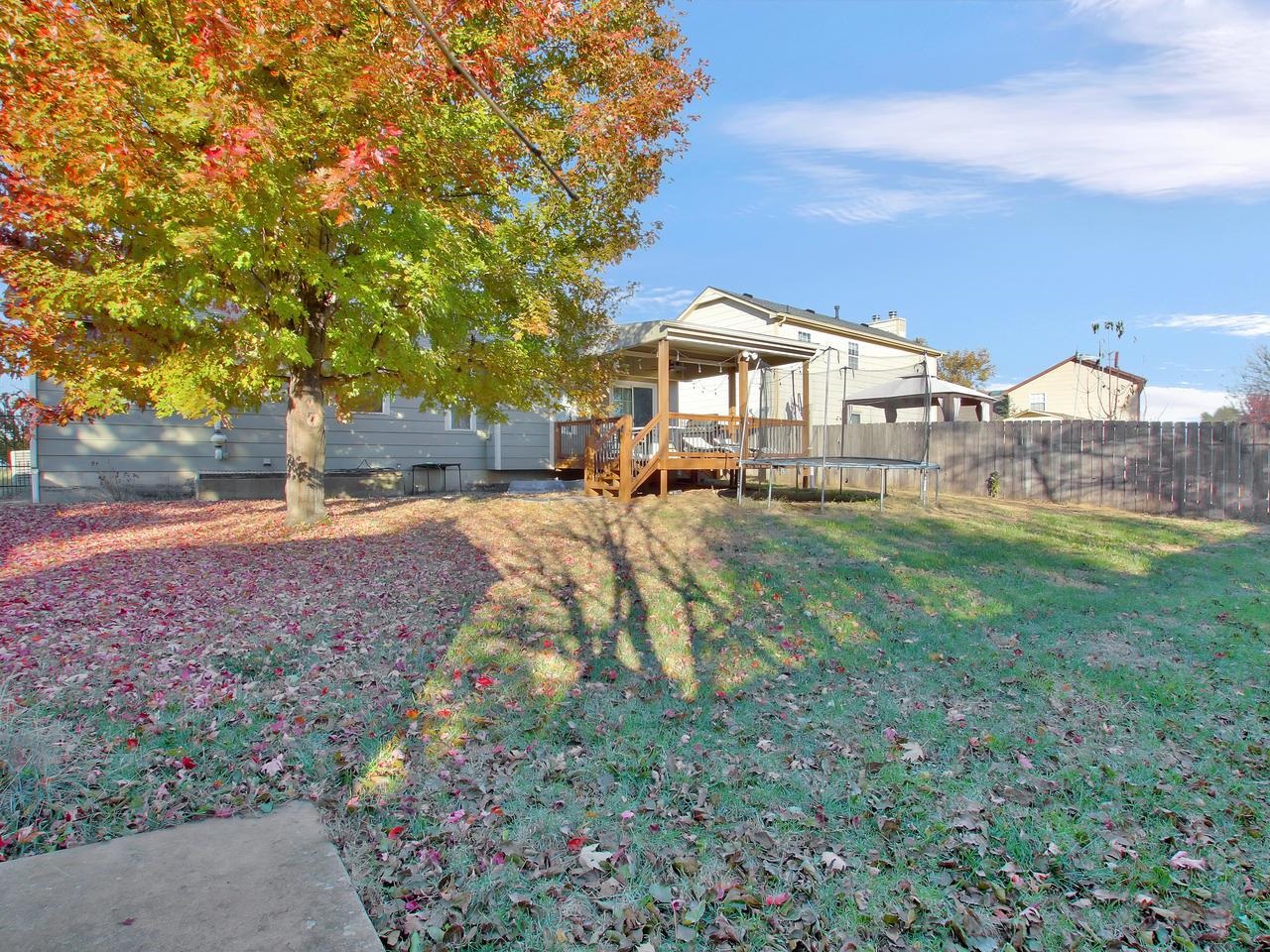 2922 S West Parkway Property Photo 33