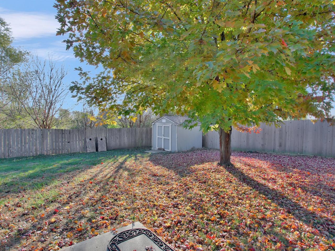 2922 S West Parkway Property Photo 35