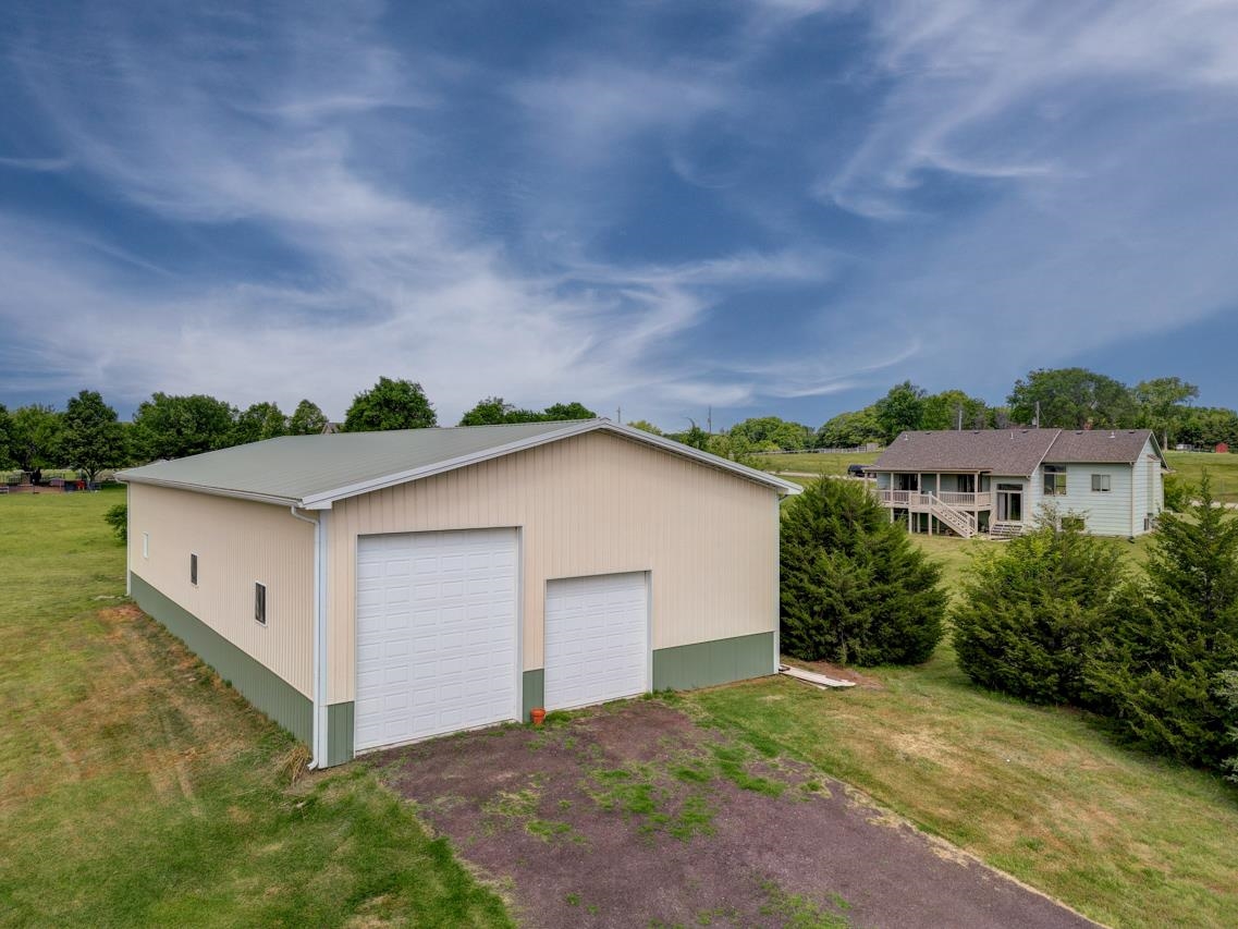 10307 Quail Ln Property Photo 3