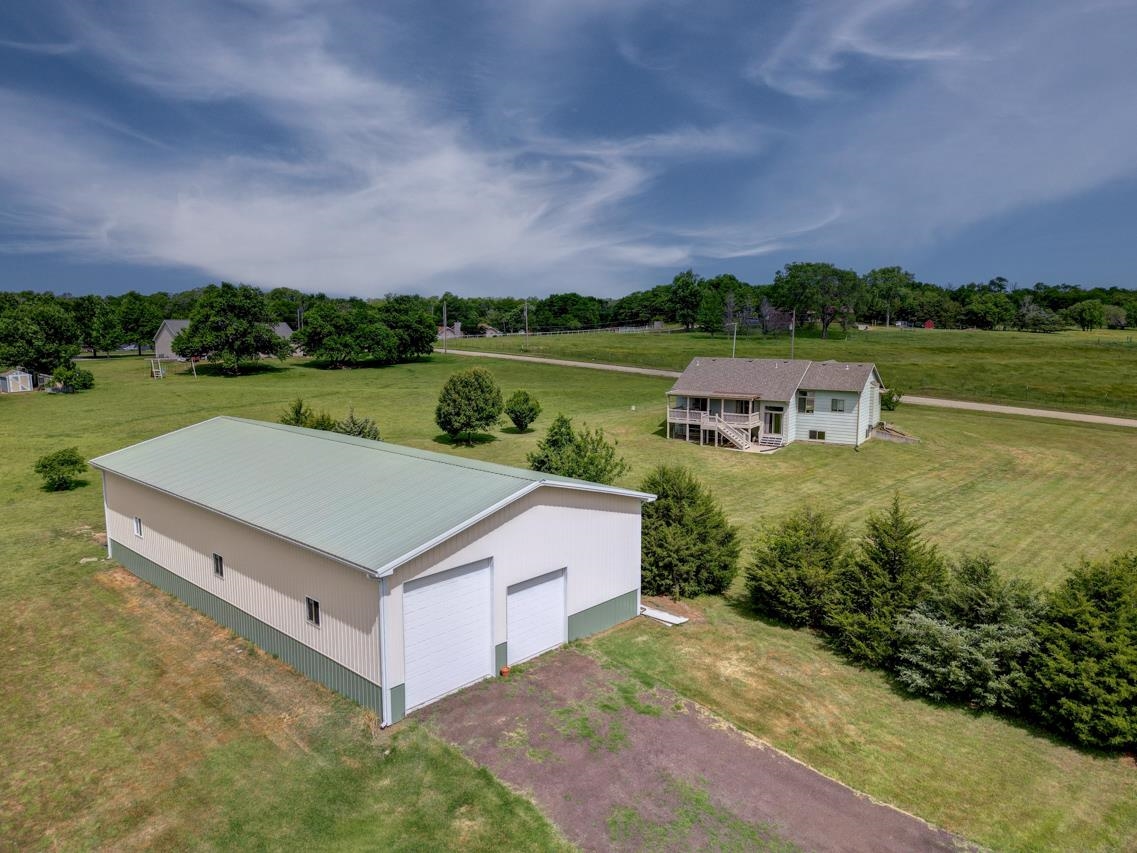 10307 Quail Ln Property Photo 4