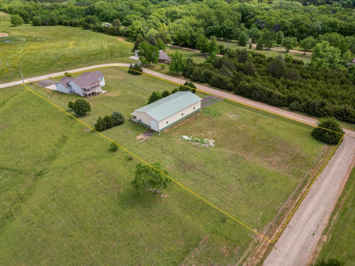 10307 Quail Ln Property Photo 5