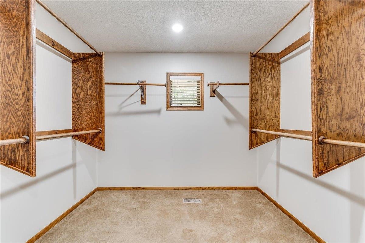 321 Chisholm Rd Property Photo 18